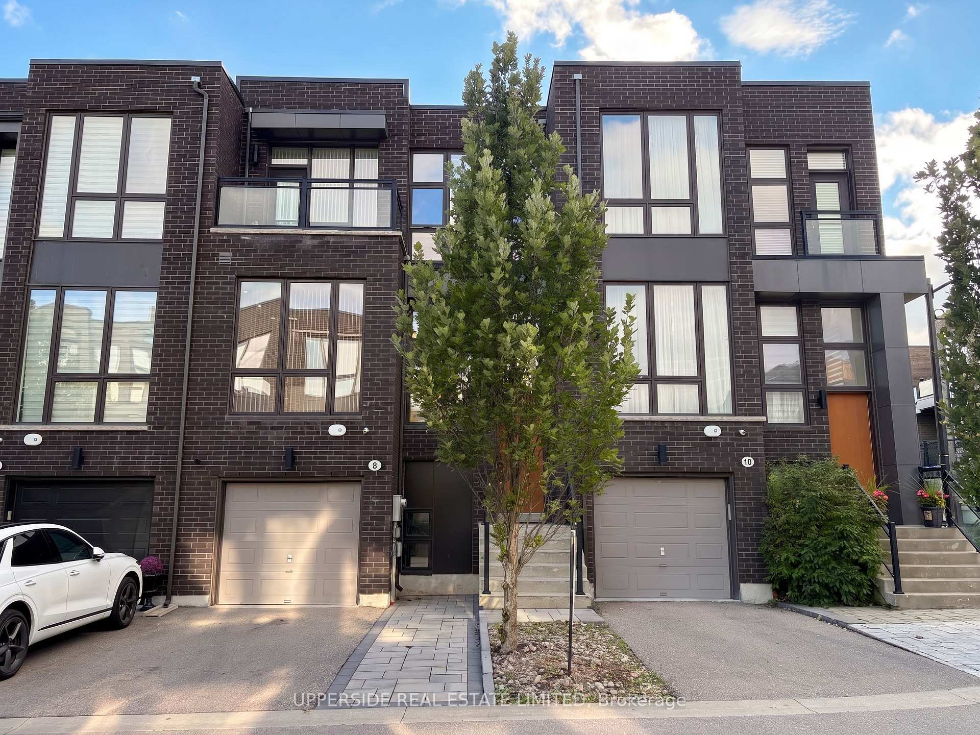 Photo 1 of 8 Sable Road, Vaughan, Patterson — HOMEH
