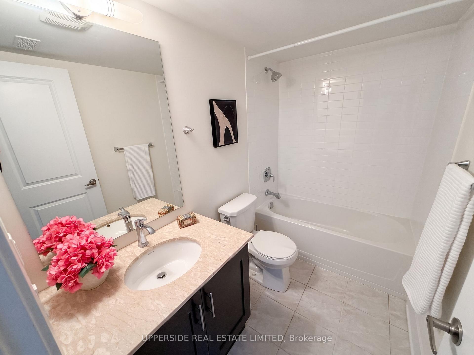 Photo 21 of 8 Sable Road, Vaughan, Patterson — HOMEH