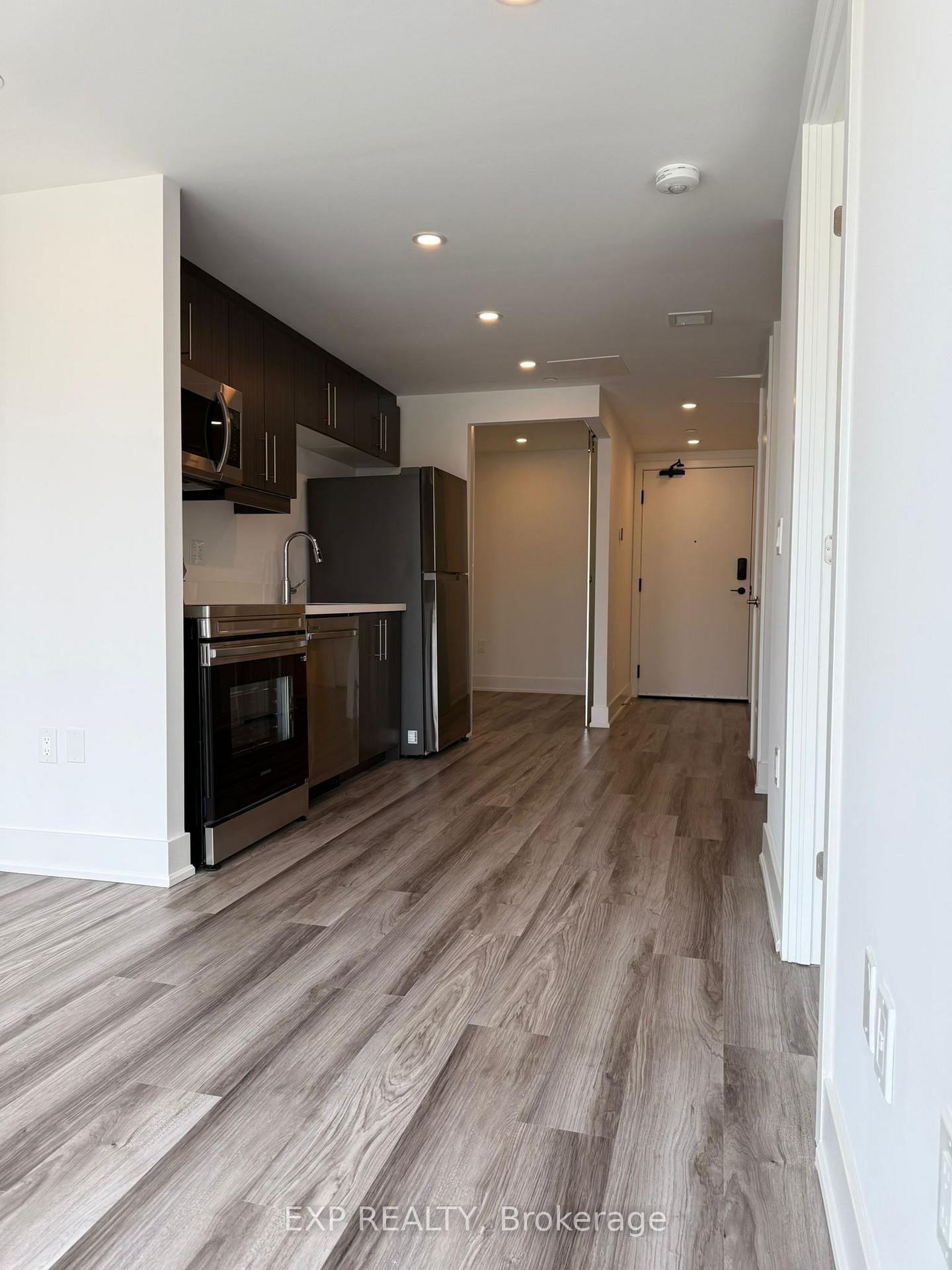 Photo 7 of Unit 219, 575 Conklin Road, Brantford, Henderson-Sky Acres — HOMEH