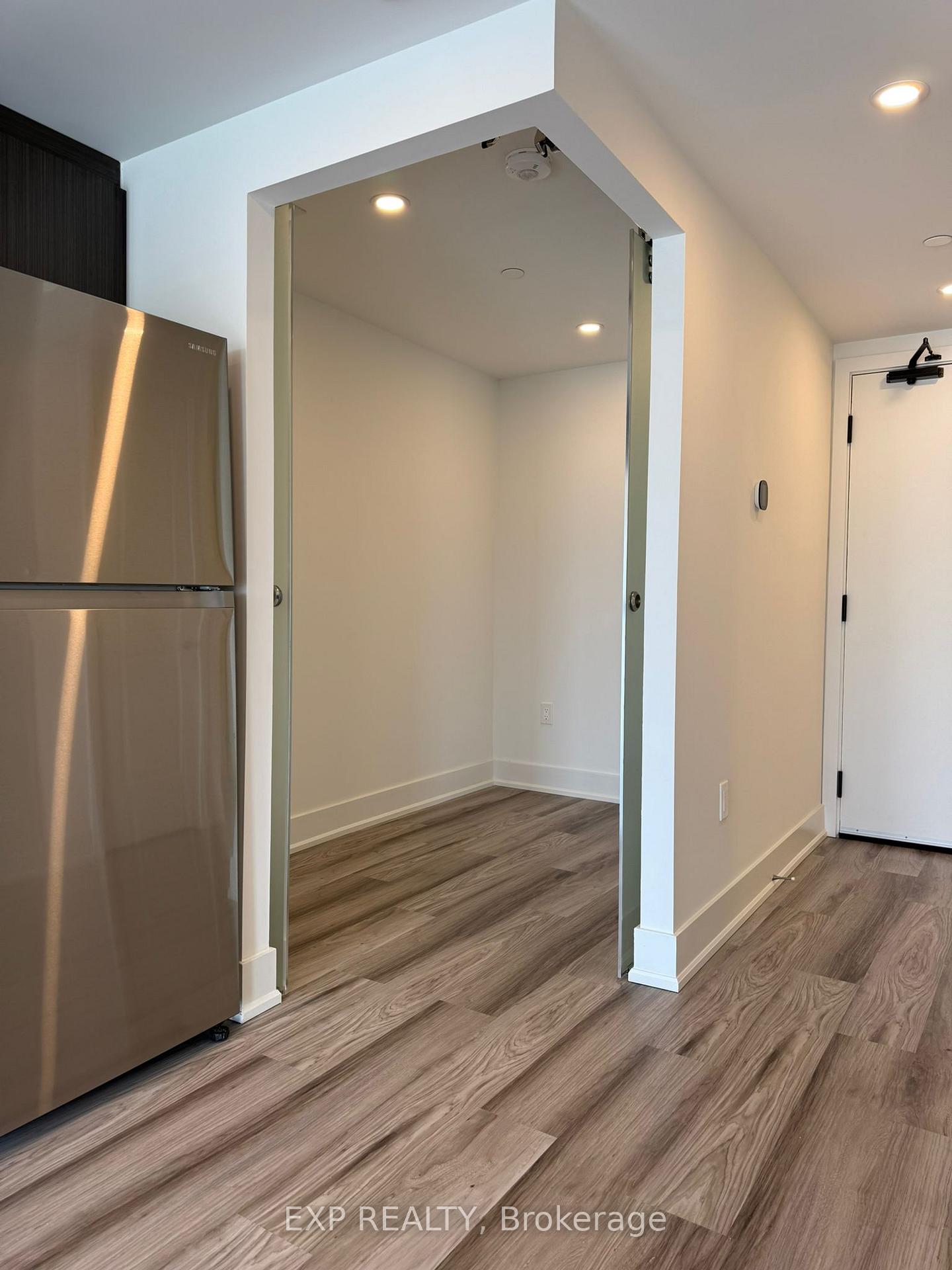 Photo 8 of Unit 219, 575 Conklin Road, Brantford, Henderson-Sky Acres — HOMEH