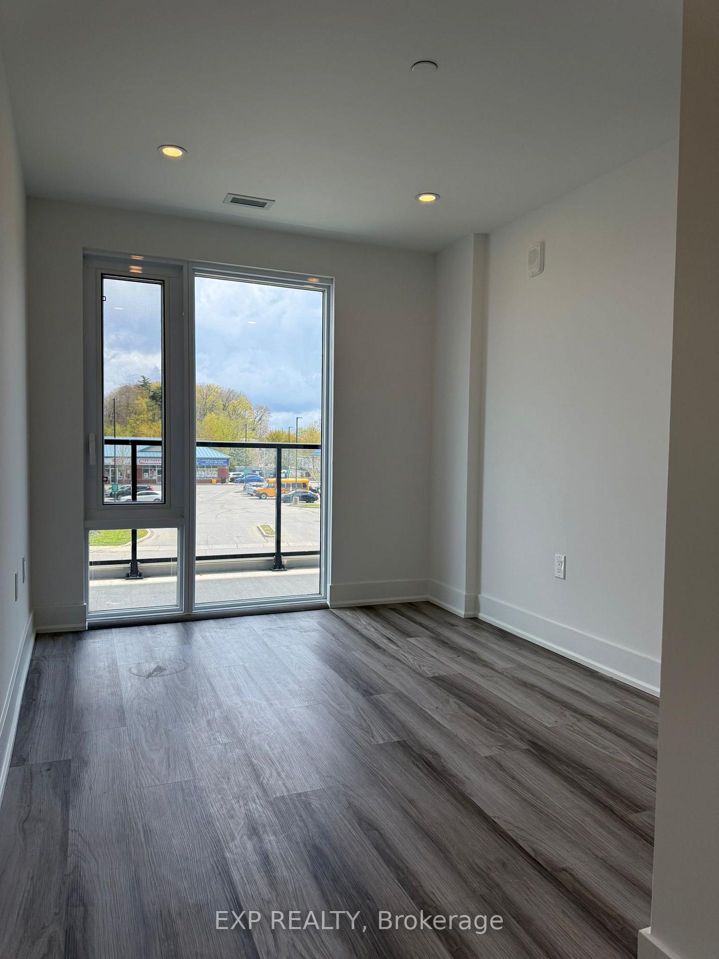 Photo 14 of Unit 219, 575 Conklin Road, Brantford, Henderson-Sky Acres — HOMEH