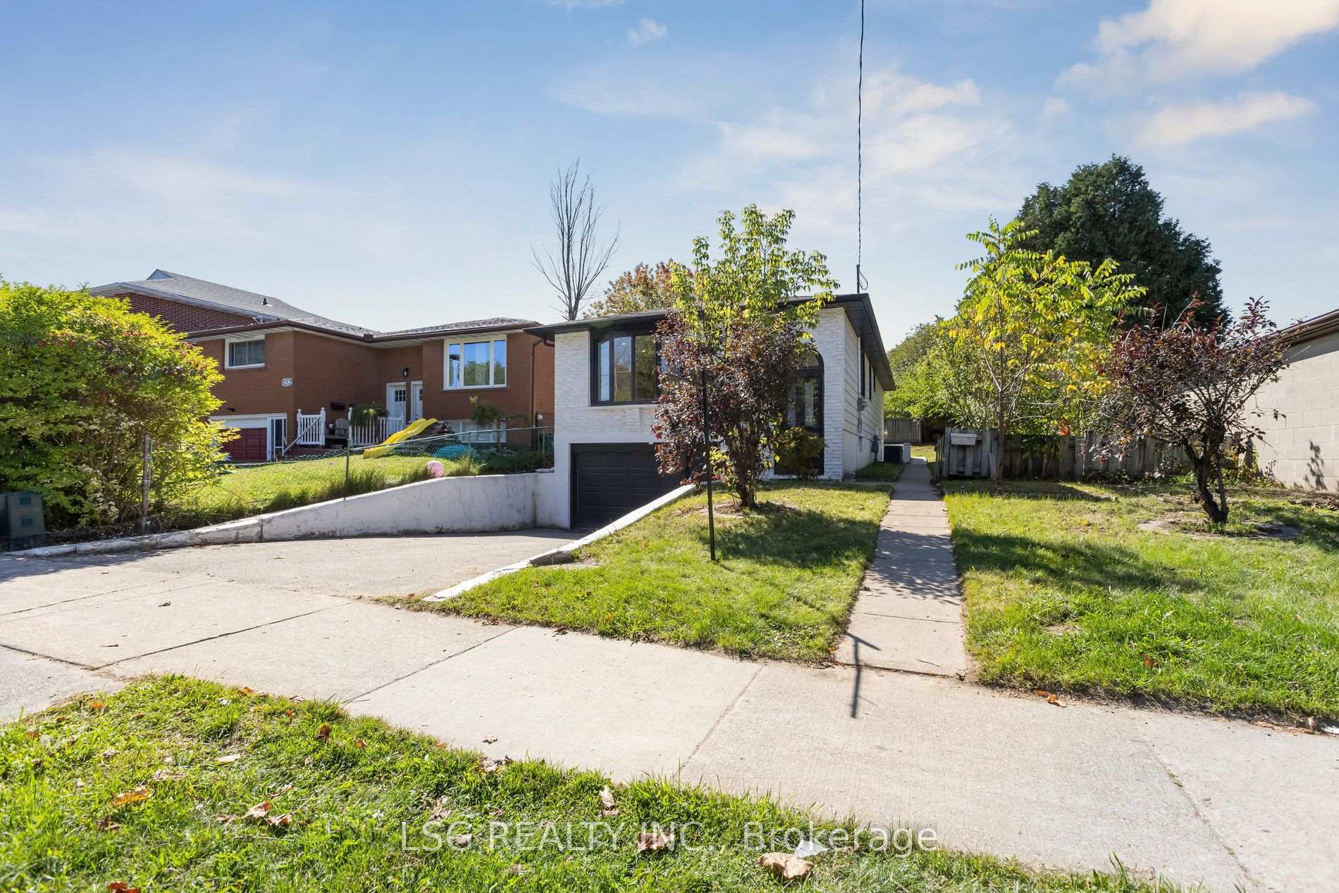 Photo 2 of Unit Basement, 335 Belmont Avenue W, Kitchener, Cherry Hill — HOMEH