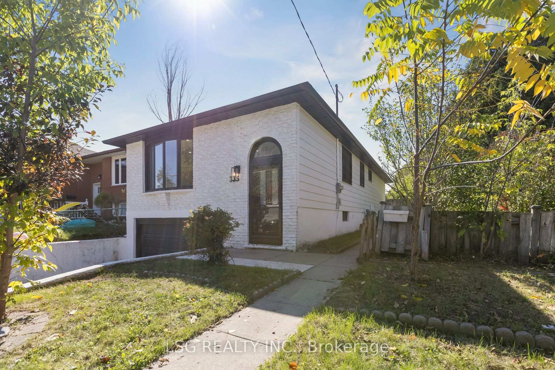 Photo 23 of Unit Basement, 335 Belmont Avenue W, Kitchener, Cherry Hill — HOMEH