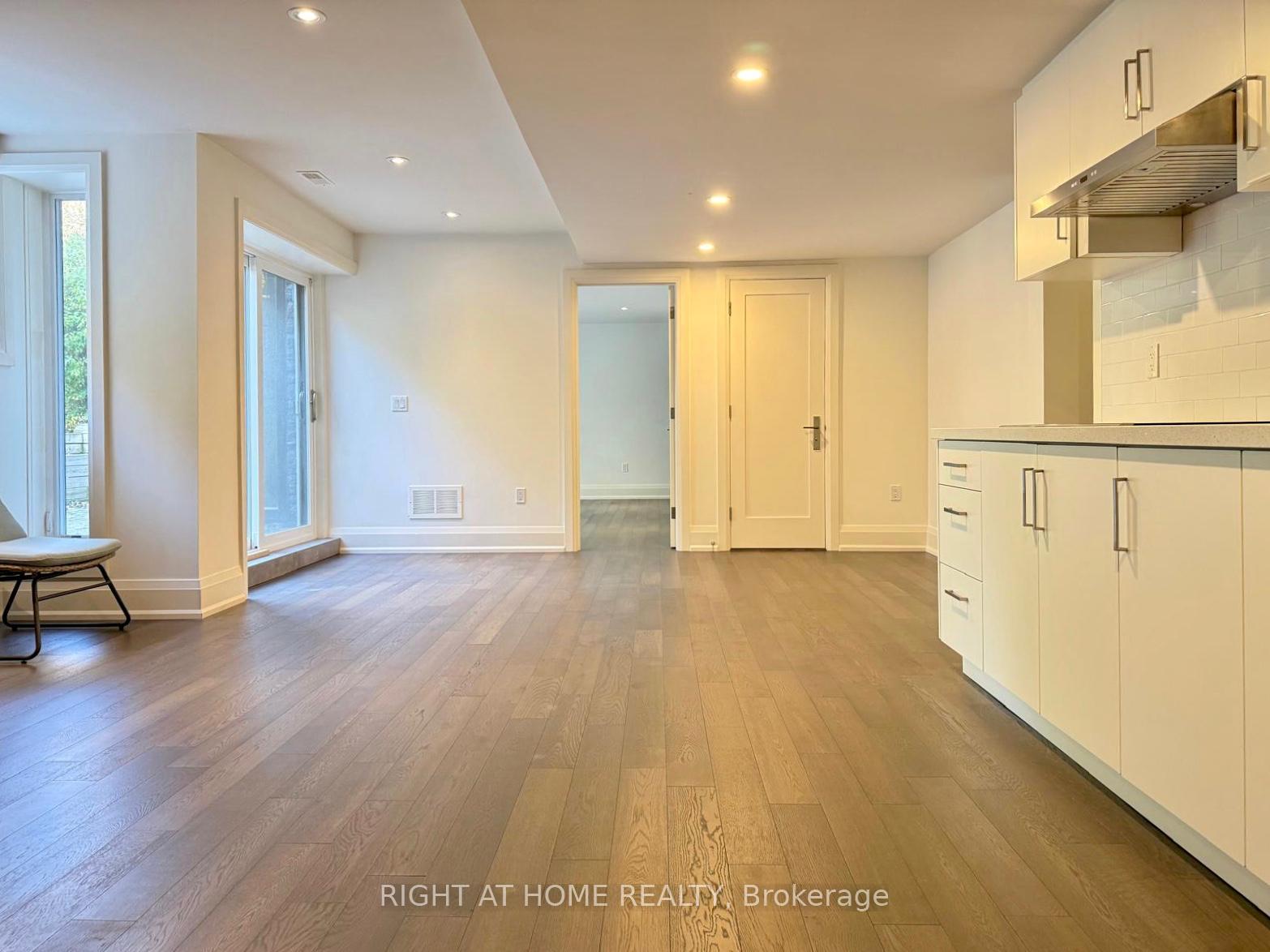 Photo 8 of Unit Basemnt, 56 Lloydminster Crescent, North York, Newtonbrook East — HOMEH
