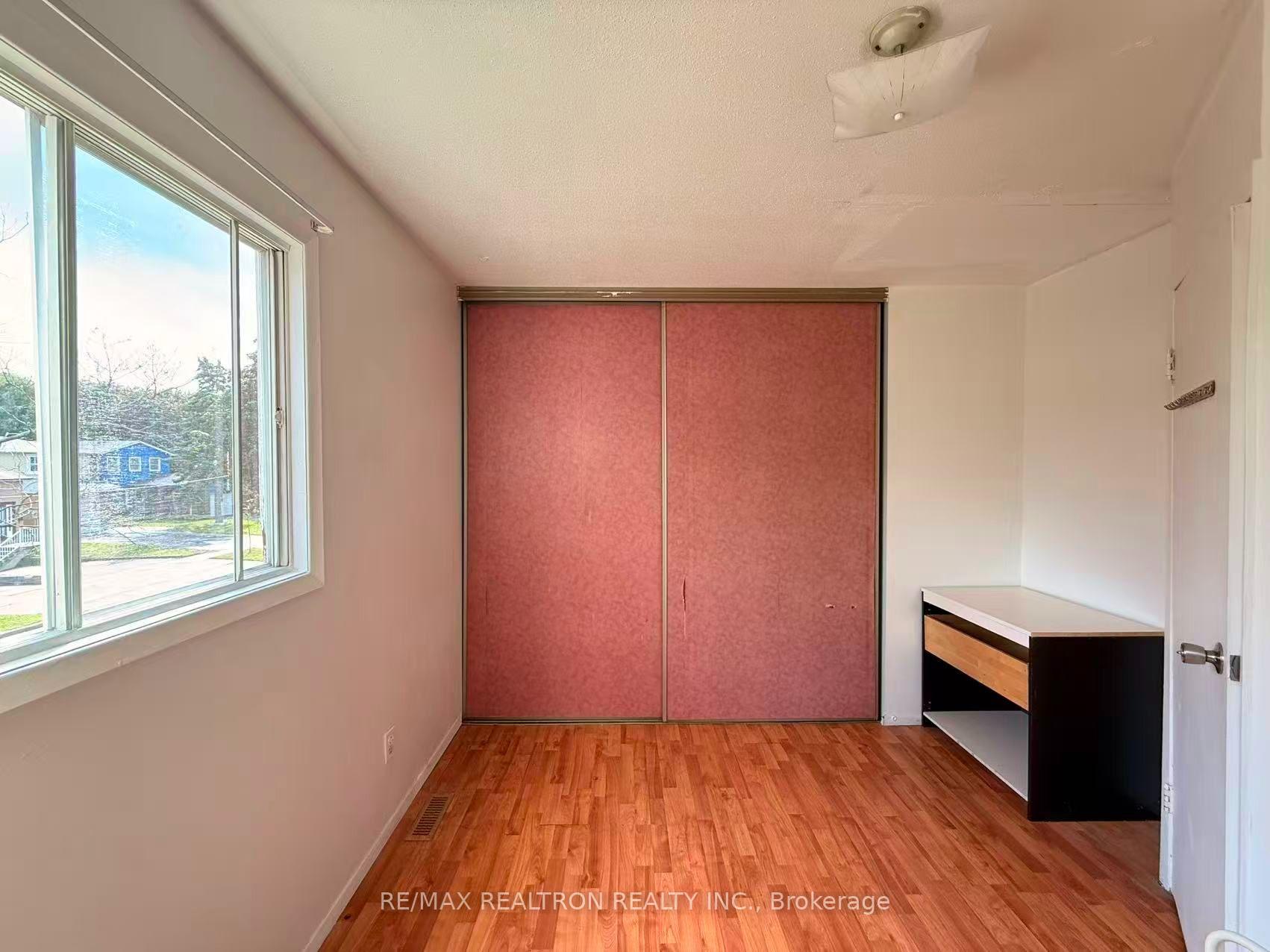 Photo 17 of Unit Upper, 2 Plum Brook Crescent, Scarborough, Agincourt South-Malvern West — HOMEH
