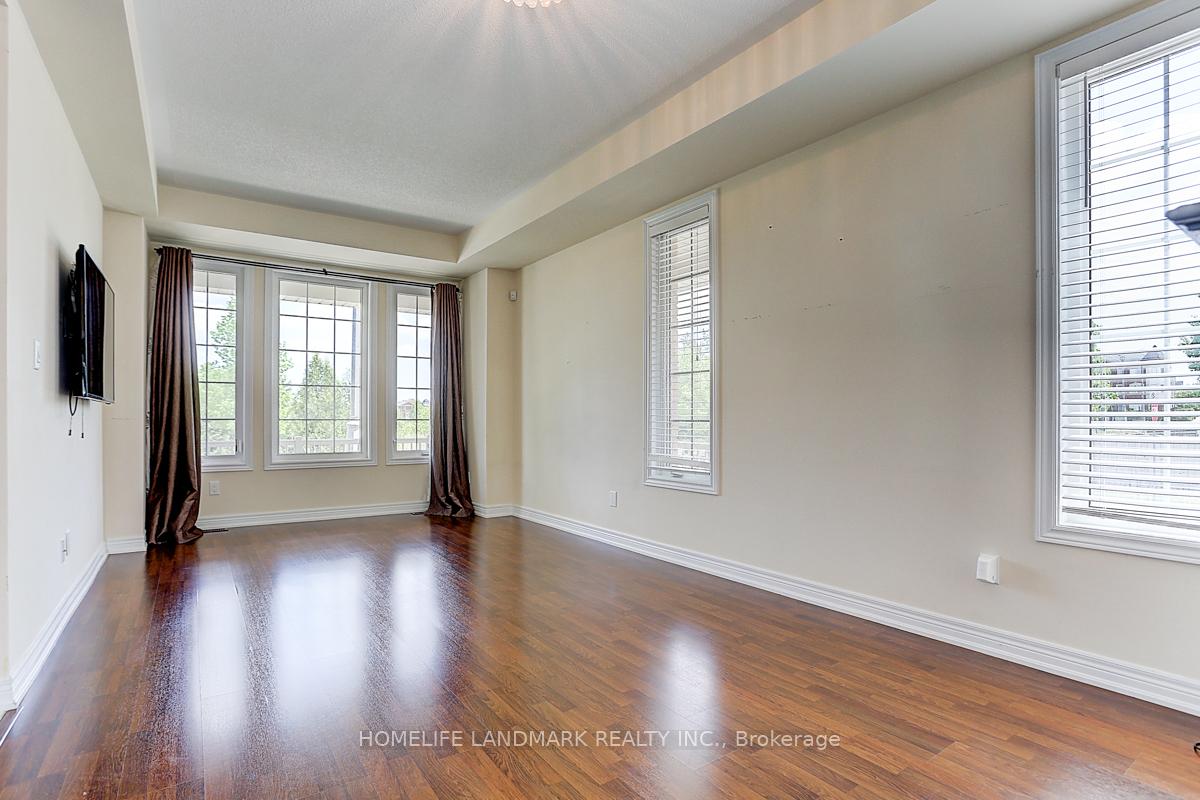 Photo 6 of 10 Paper Birch Drive, Markham, Cornell — HOMEH
