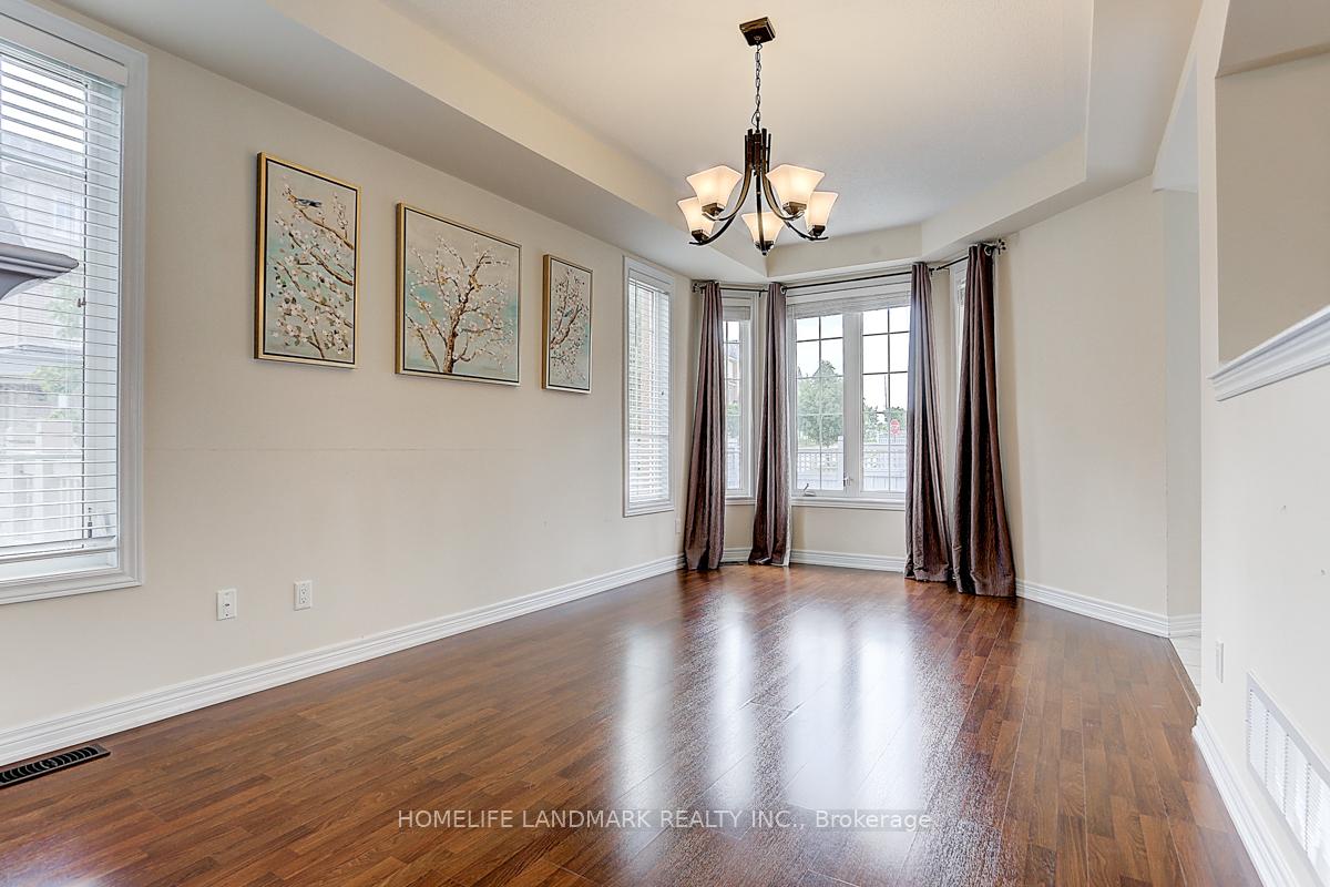 Photo 7 of 10 Paper Birch Drive, Markham, Cornell — HOMEH
