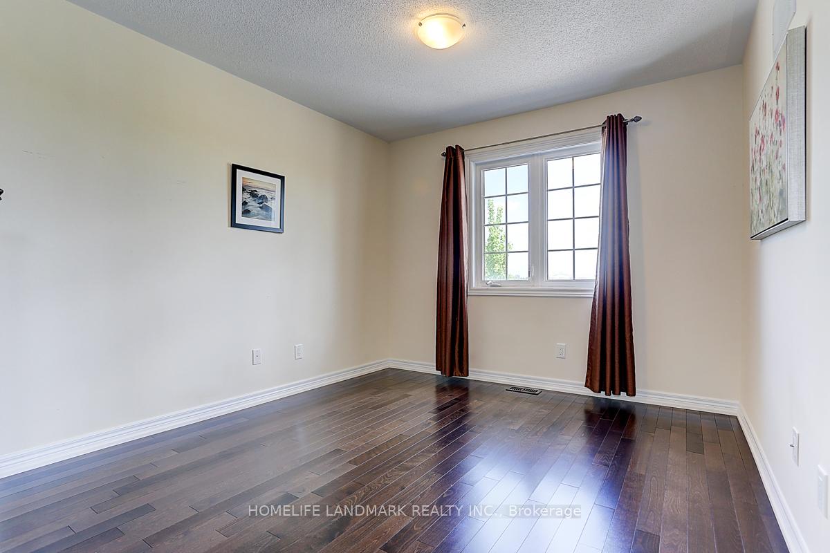 Photo 15 of 10 Paper Birch Drive, Markham, Cornell — HOMEH