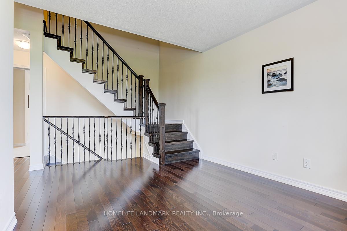 Photo 16 of 10 Paper Birch Drive, Markham, Cornell — HOMEH