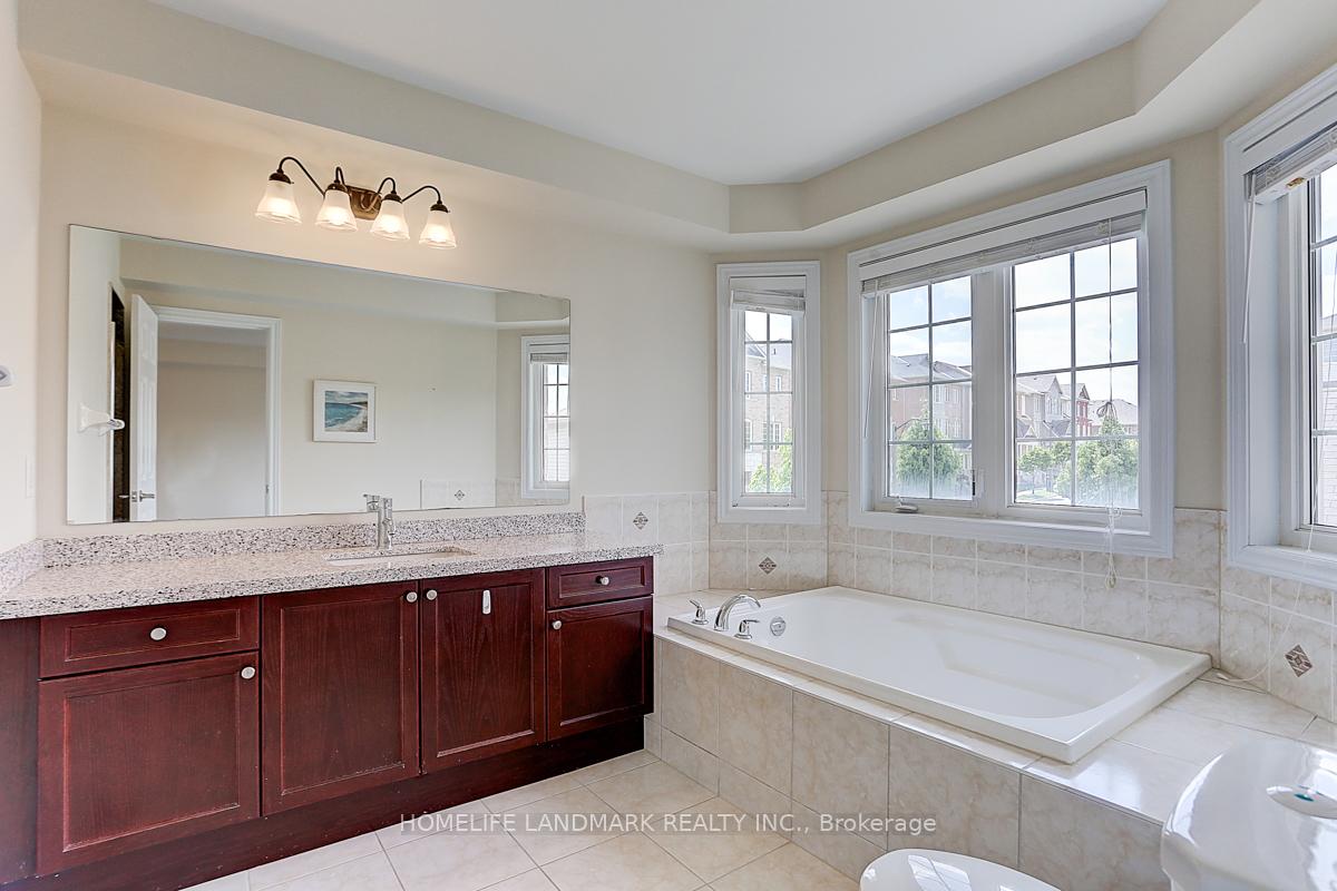 Photo 21 of 10 Paper Birch Drive, Markham, Cornell — HOMEH