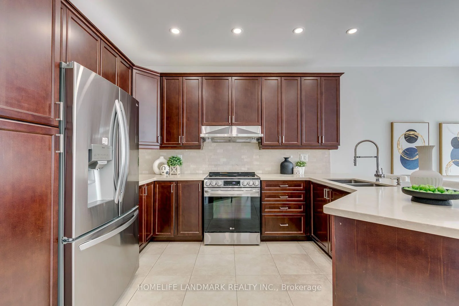 Photo 15 of 2462 Pine Glen Road, Oakville, Westmount — HOMEH