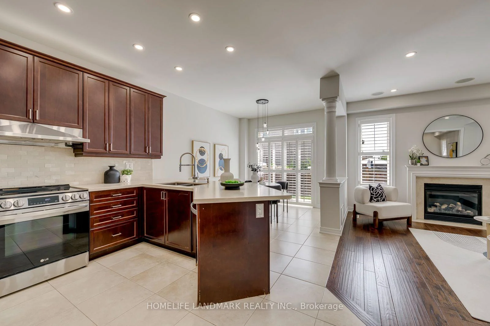 Photo 20 of 2462 Pine Glen Road, Oakville, Westmount — HOMEH