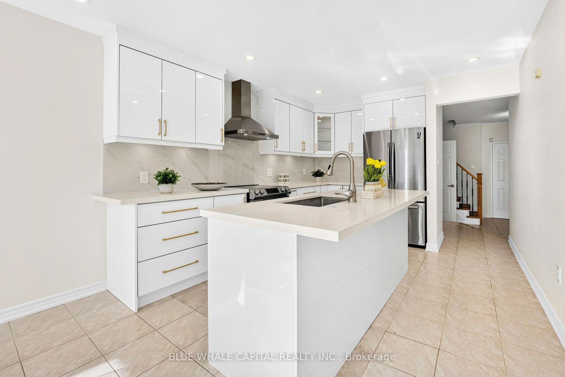 Photo 17 of 61 Holmbush Crescent, Scarborough, Steeles — HOMEH