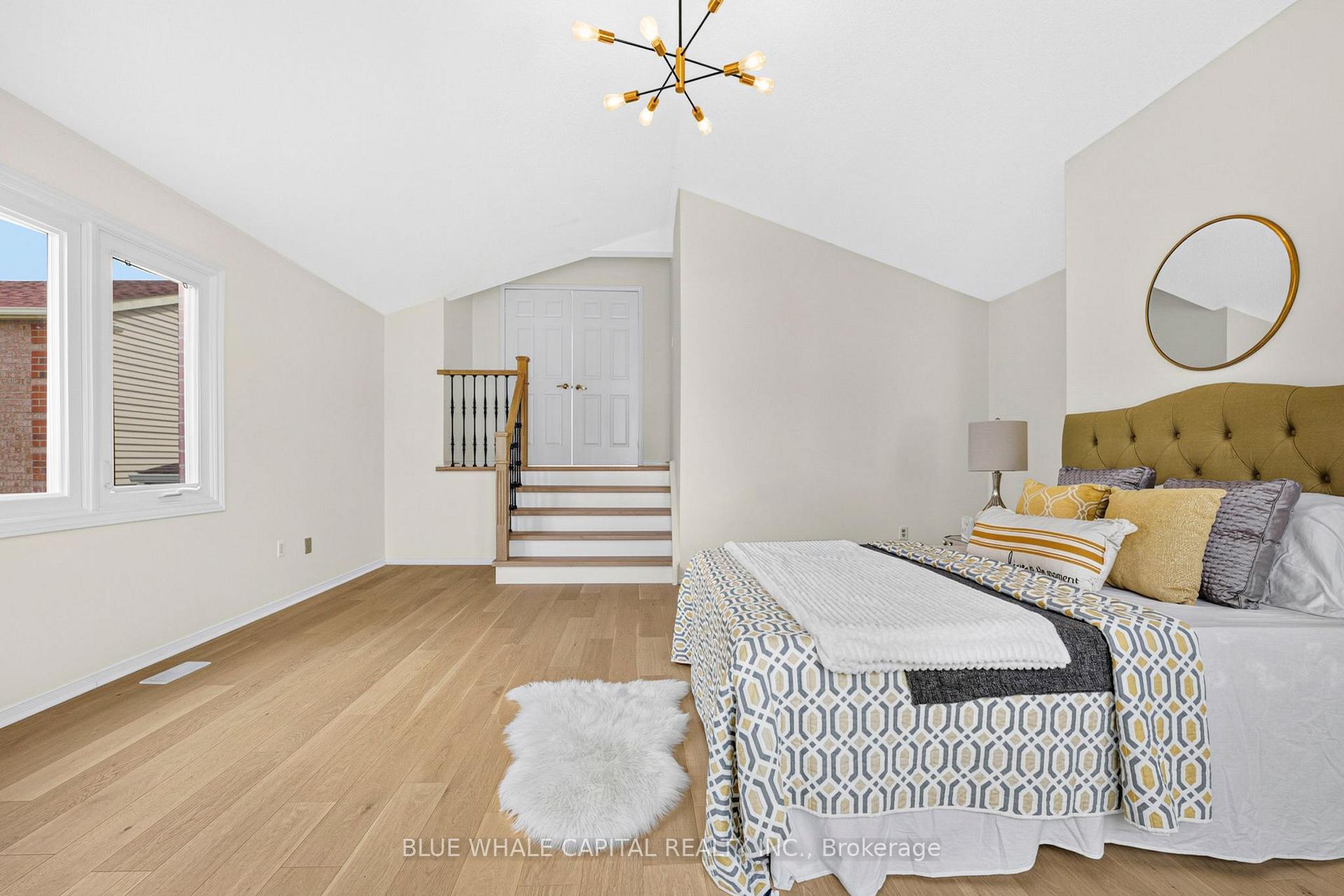 Photo 23 of 61 Holmbush Crescent, Scarborough, Steeles — HOMEH