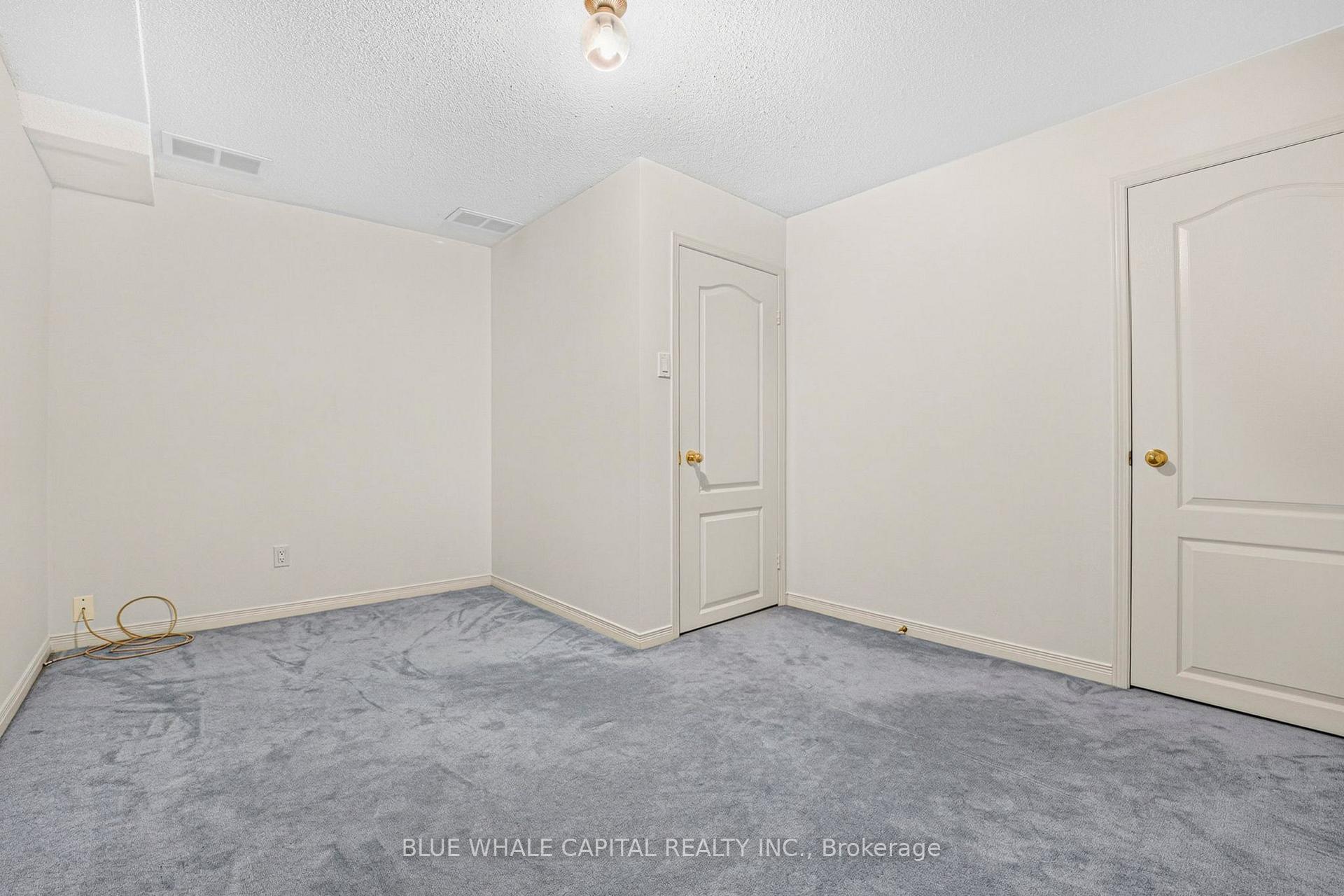 Photo 41 of 61 Holmbush Crescent, Scarborough, Steeles — HOMEH