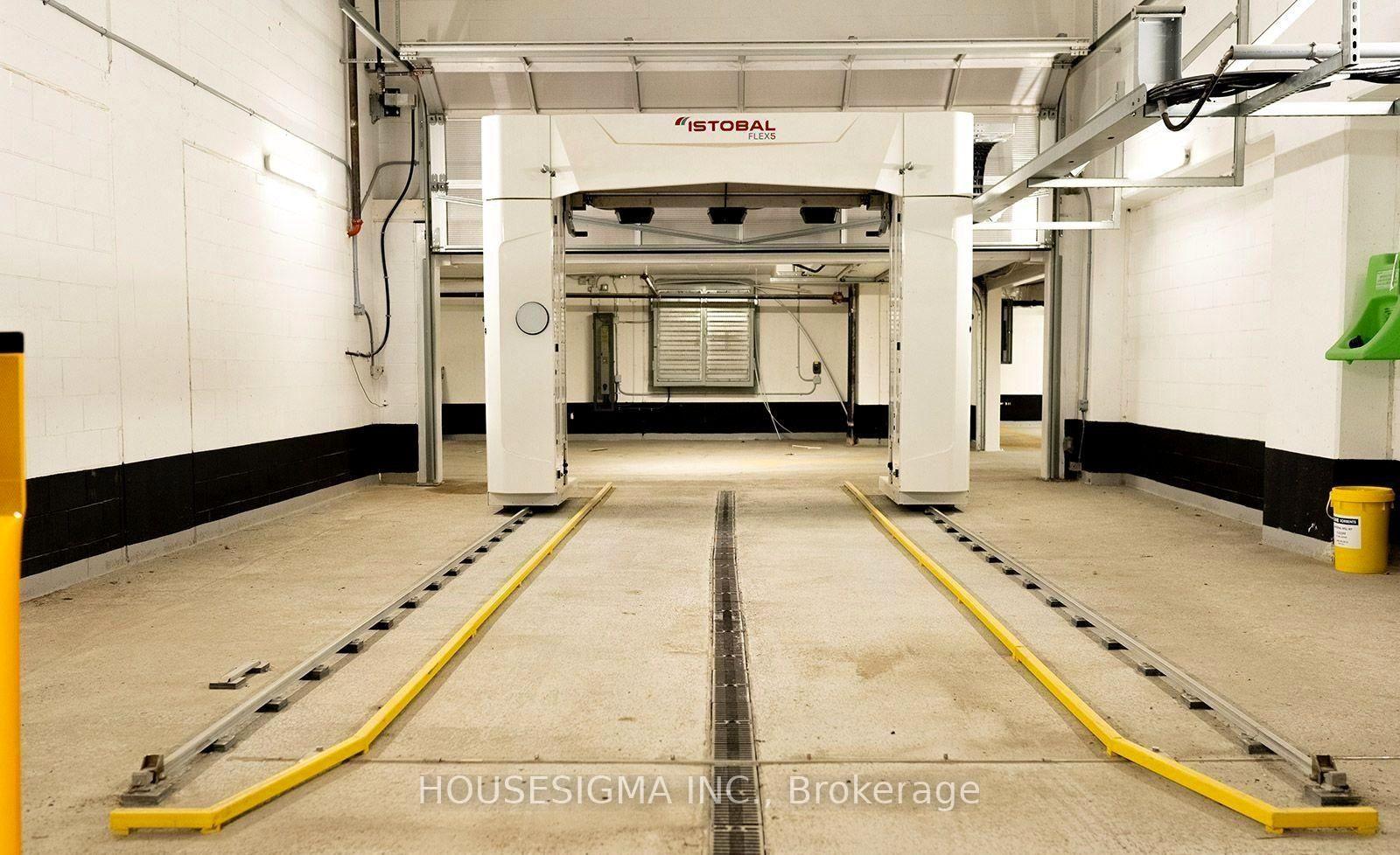 Photo 36 of Unit 1803, 25 McMahon Drive, North York, Bayview Village — HOMEH