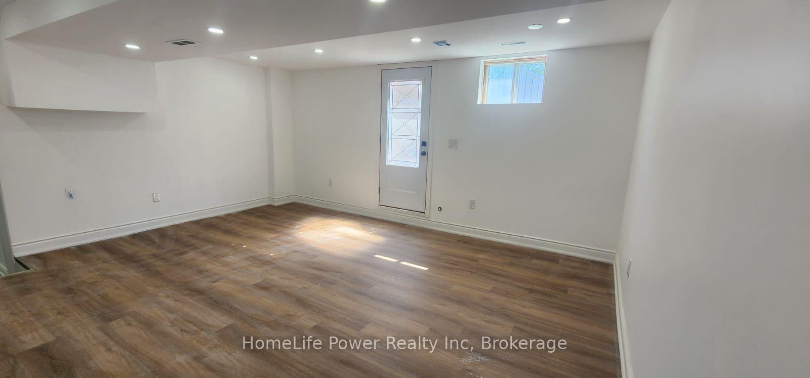 Photo 2 of Unit Basement, 6 Hollyberry Place, Guelph, Willow West/Sugarbush/West Acres — HOMEH