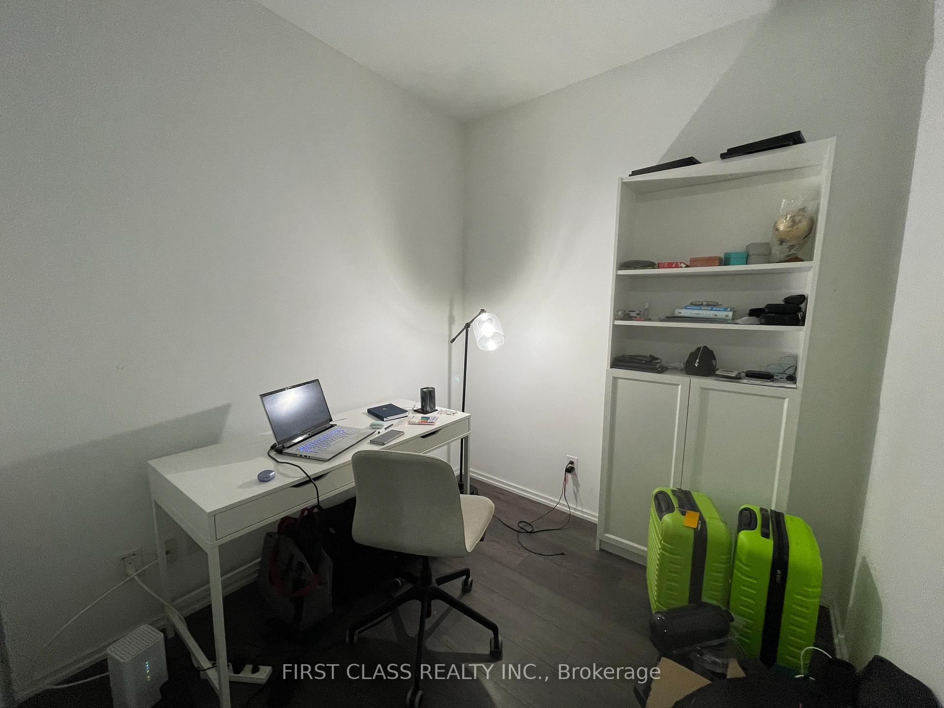 Photo 8 of Unit 908, 70 Temperance Street, Toronto, Bay Street Corridor — HOMEH