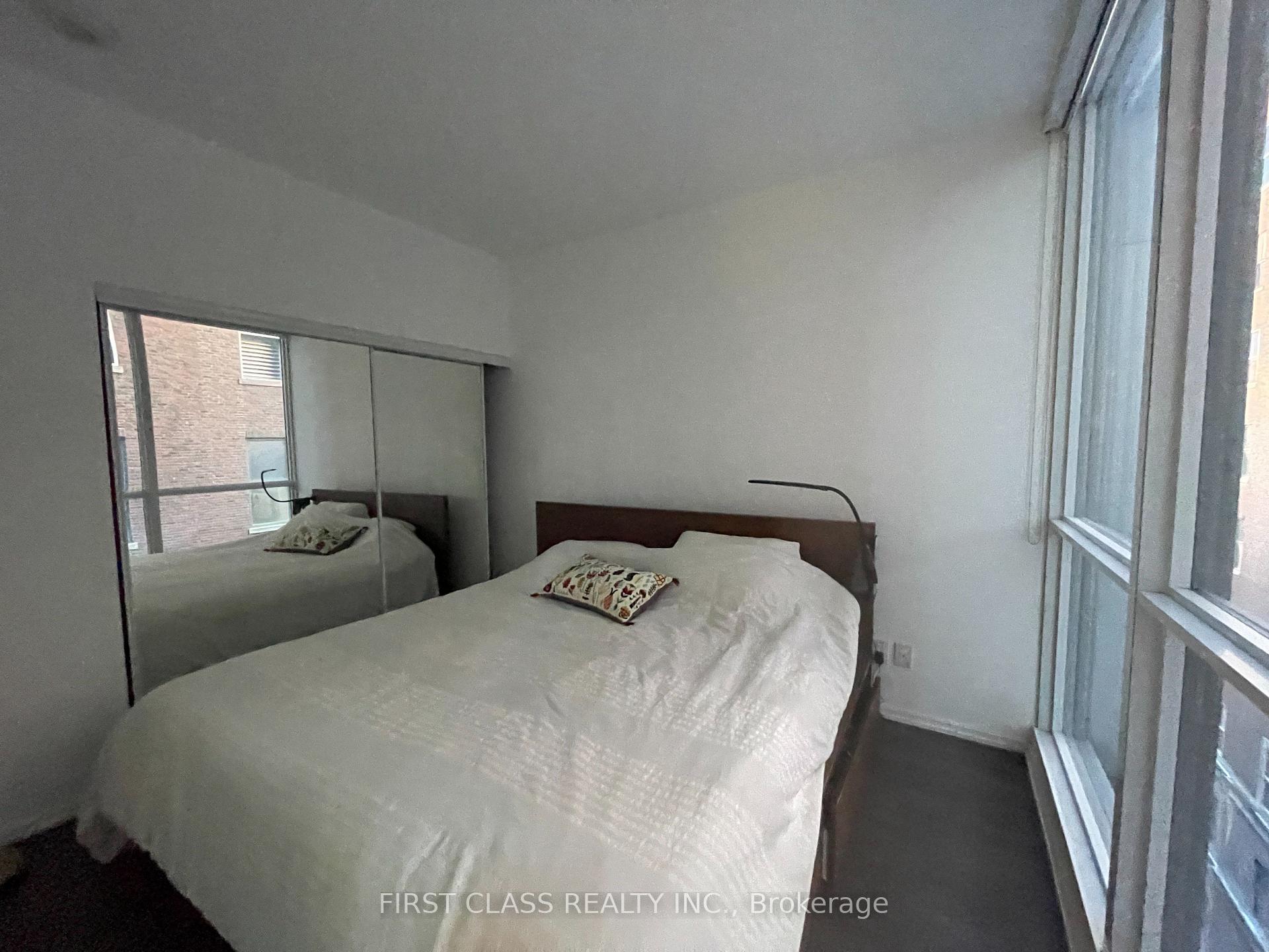 Photo 9 of Unit 908, 70 Temperance Street, Toronto, Bay Street Corridor — HOMEH