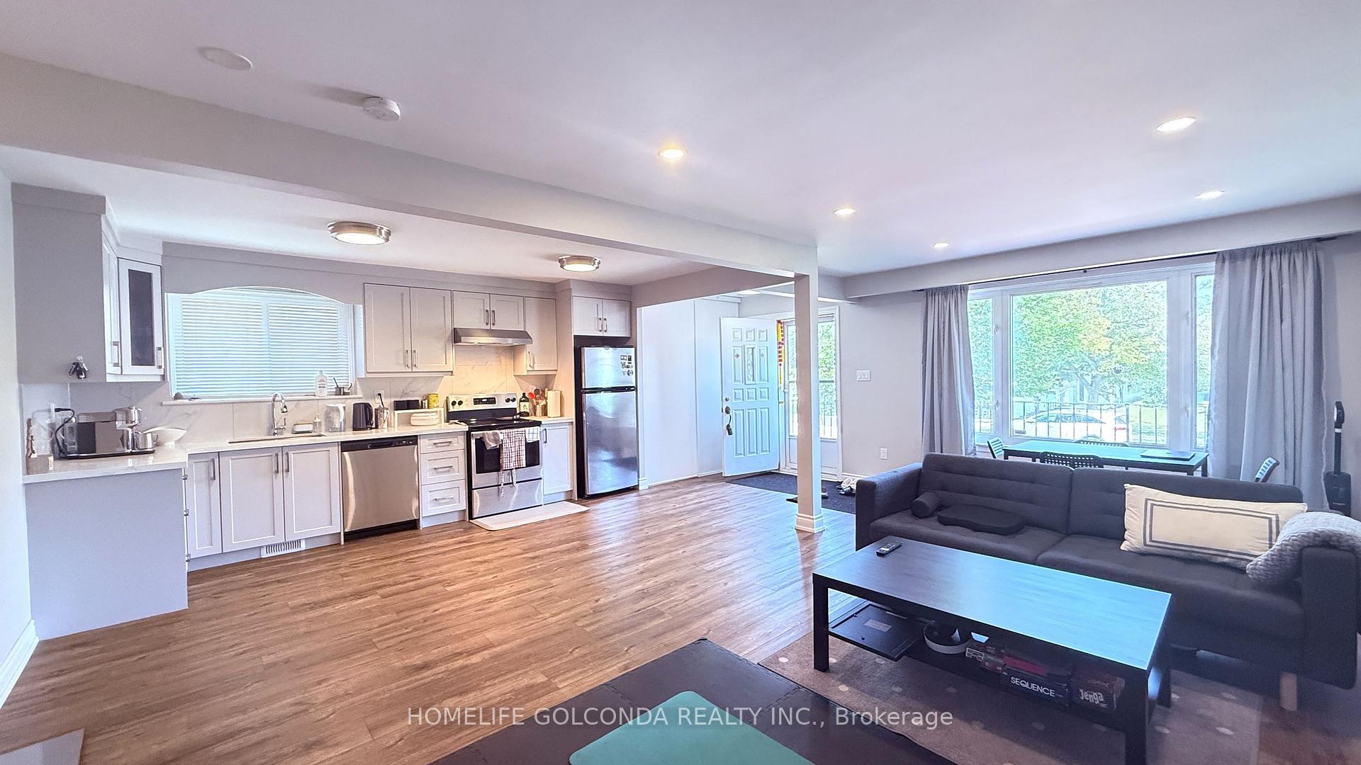 Photo 1 of 30 Heatherside Main Fl Drive, Scarborough, L'Amoreaux — HOMEH