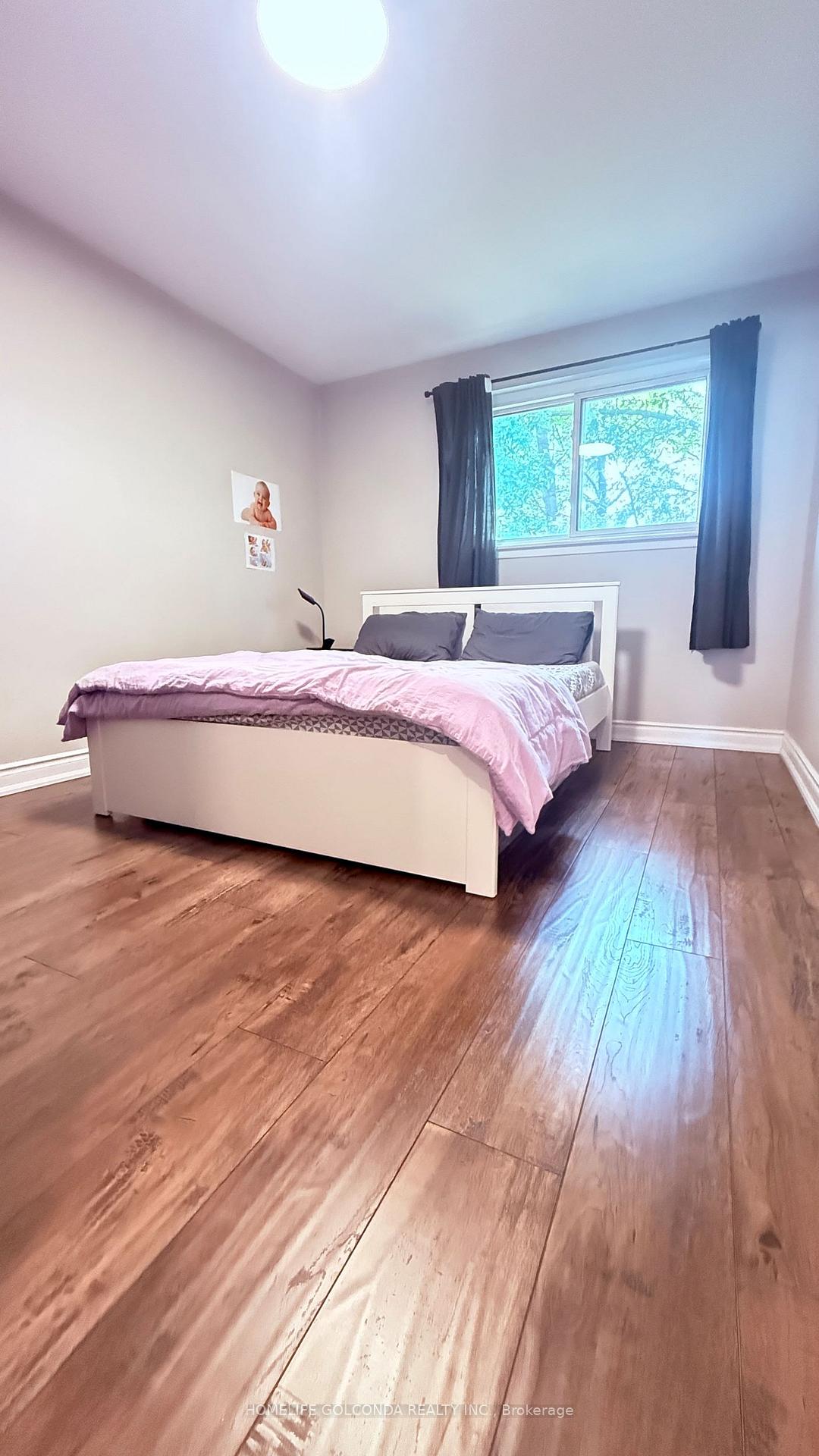 Photo 6 of 30 Heatherside Main Fl Drive, Scarborough, L'Amoreaux — HOMEH
