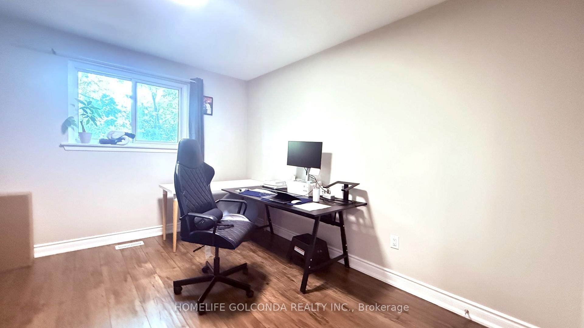 Photo 8 of 30 Heatherside Main Fl Drive, Scarborough, L'Amoreaux — HOMEH