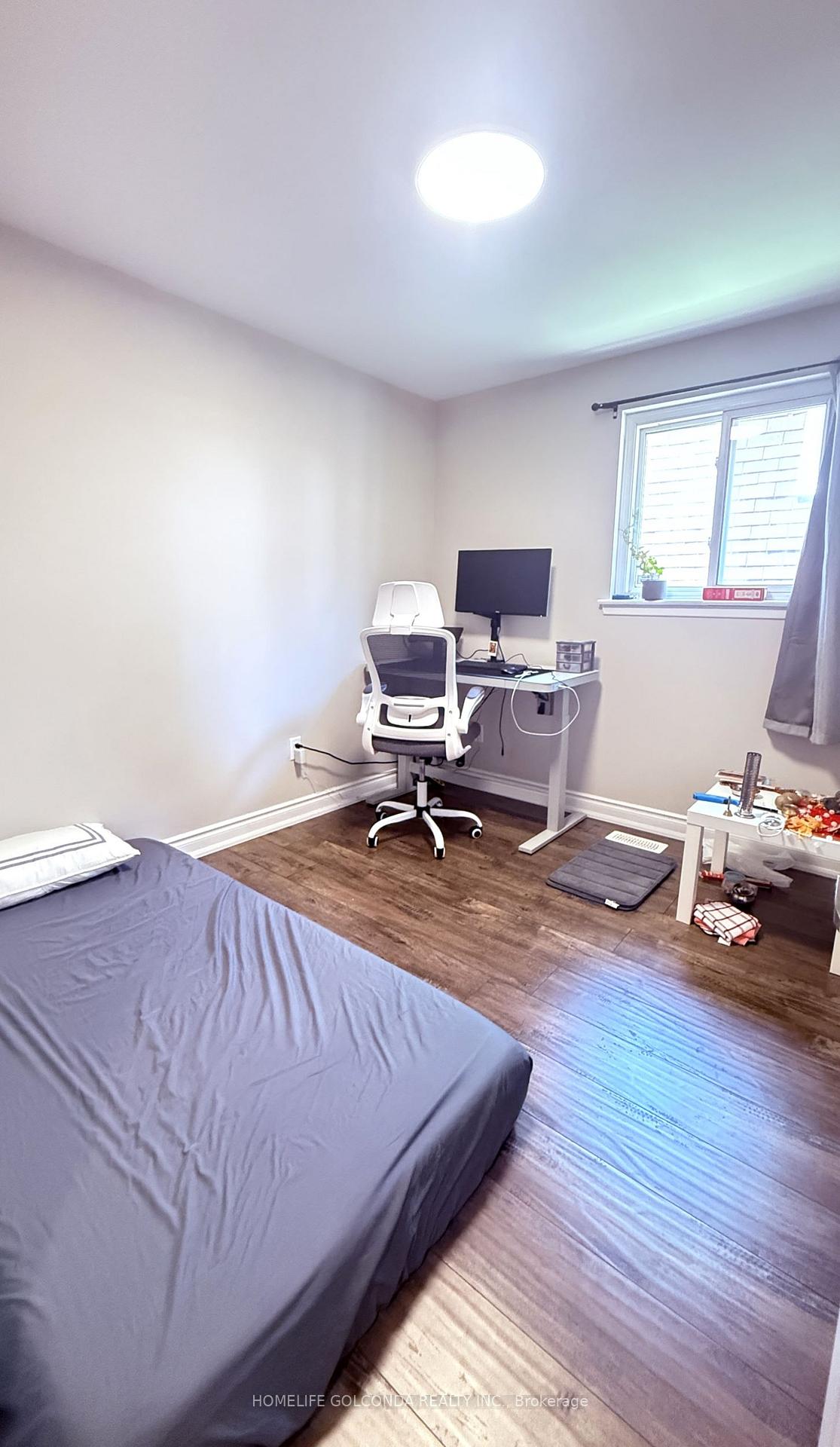 Photo 9 of 30 Heatherside Main Fl Drive, Scarborough, L'Amoreaux — HOMEH