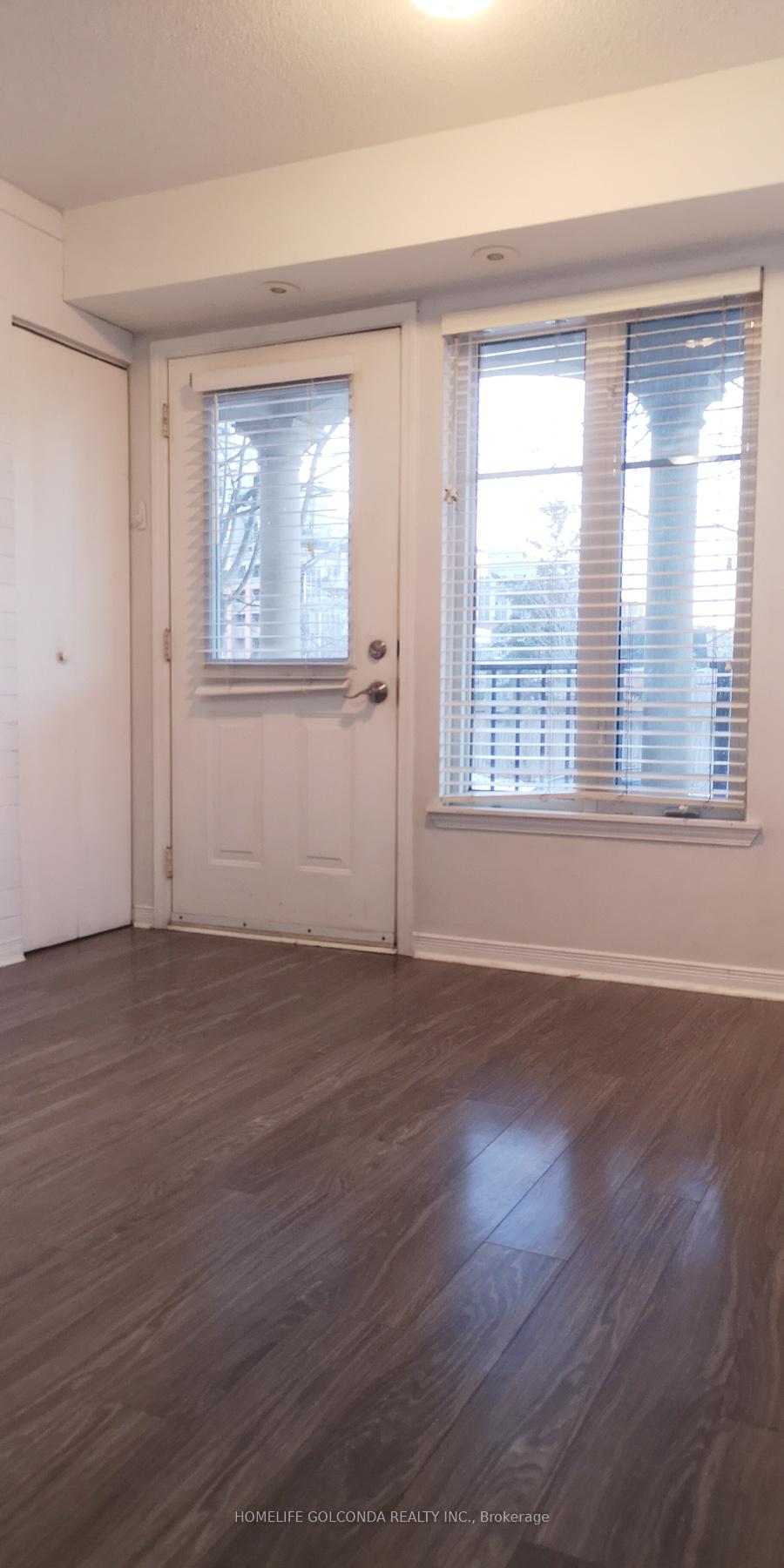 Photo 5 of Unit 301, 30 Western Battery Road, Toronto, Niagara — HOMEH