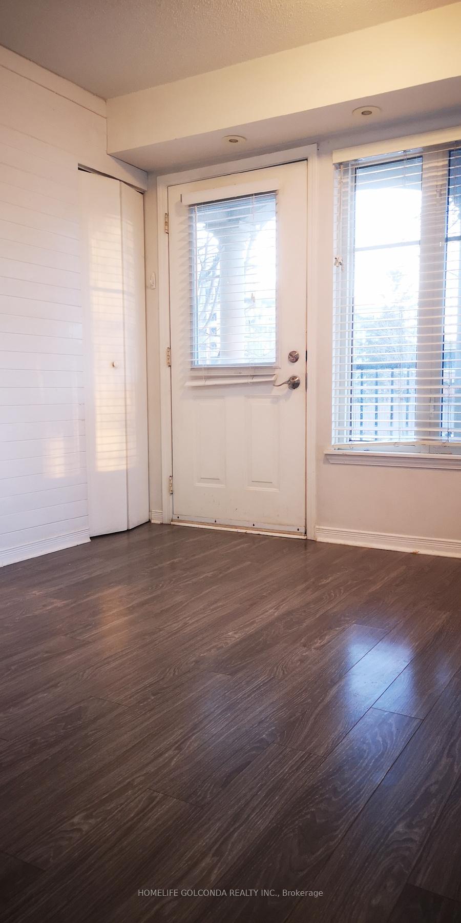 Photo 7 of Unit 301, 30 Western Battery Road, Toronto, Niagara — HOMEH
