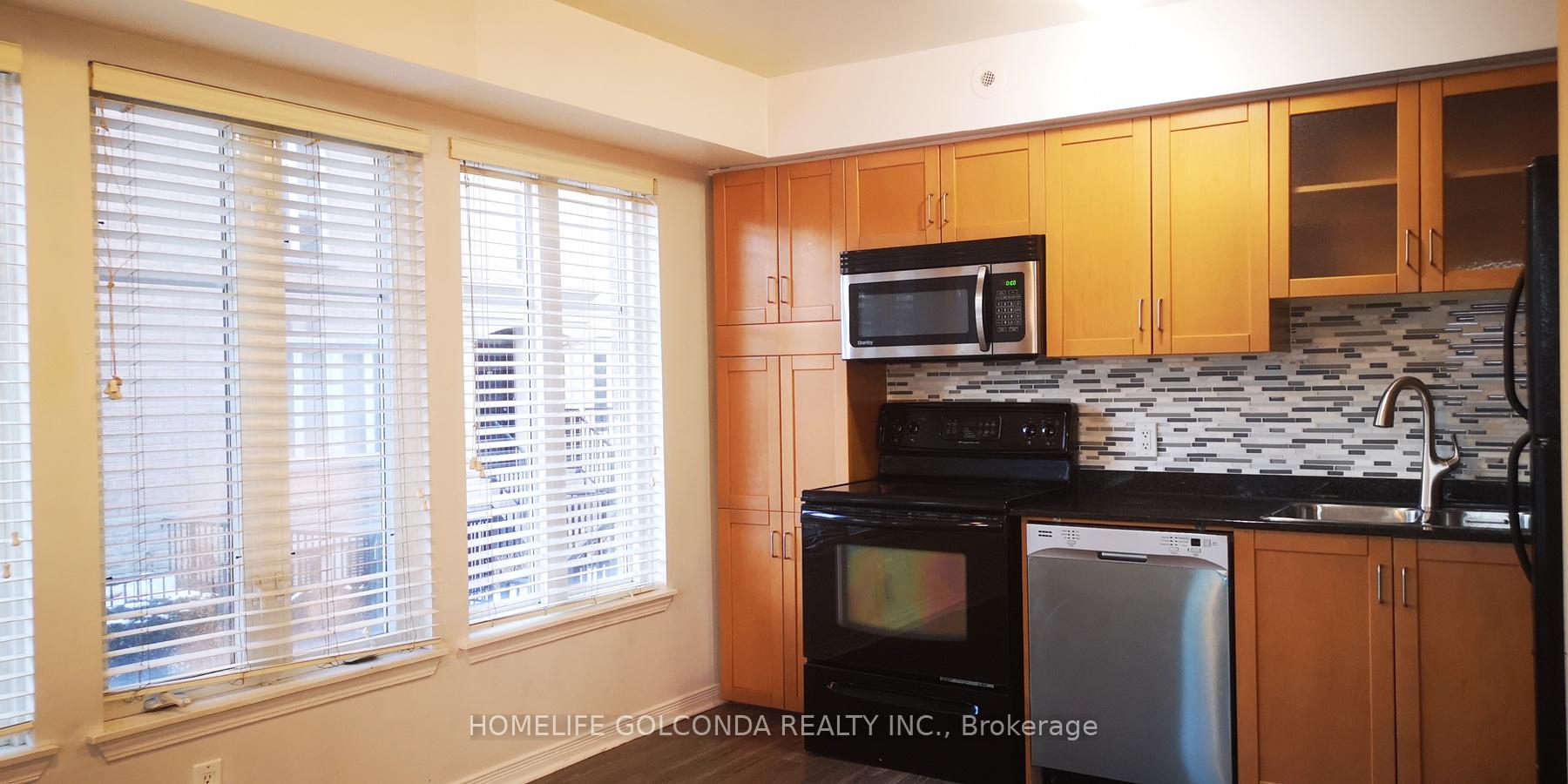 Photo 8 of Unit 301, 30 Western Battery Road, Toronto, Niagara — HOMEH