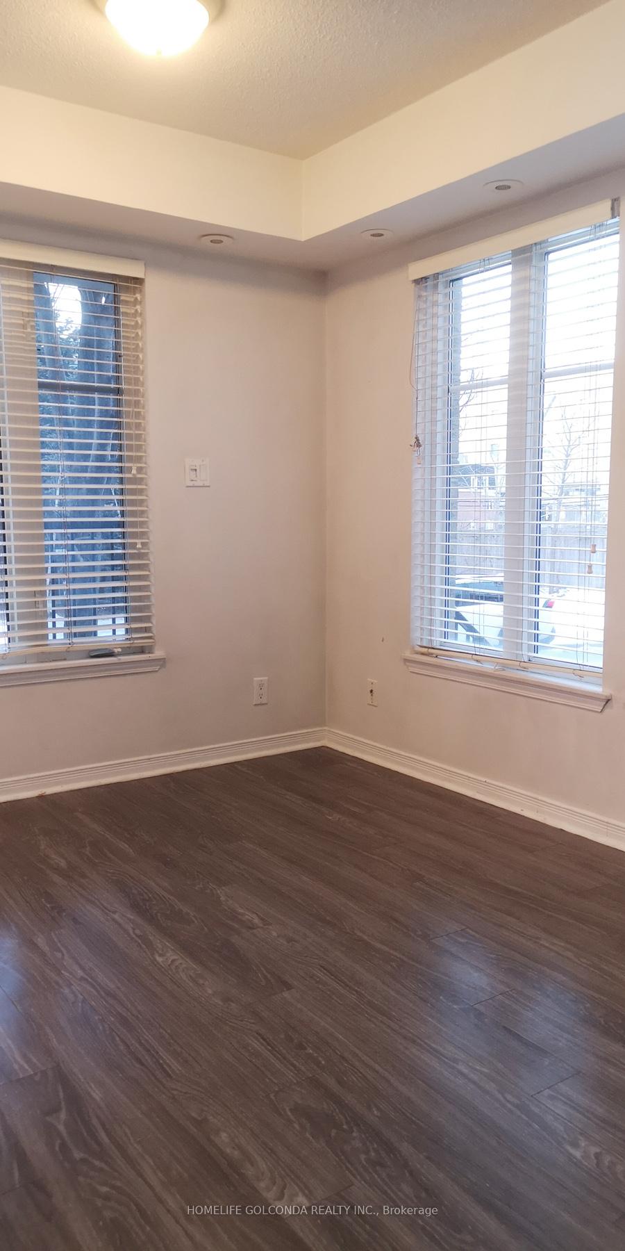 Photo 10 of Unit 301, 30 Western Battery Road, Toronto, Niagara — HOMEH