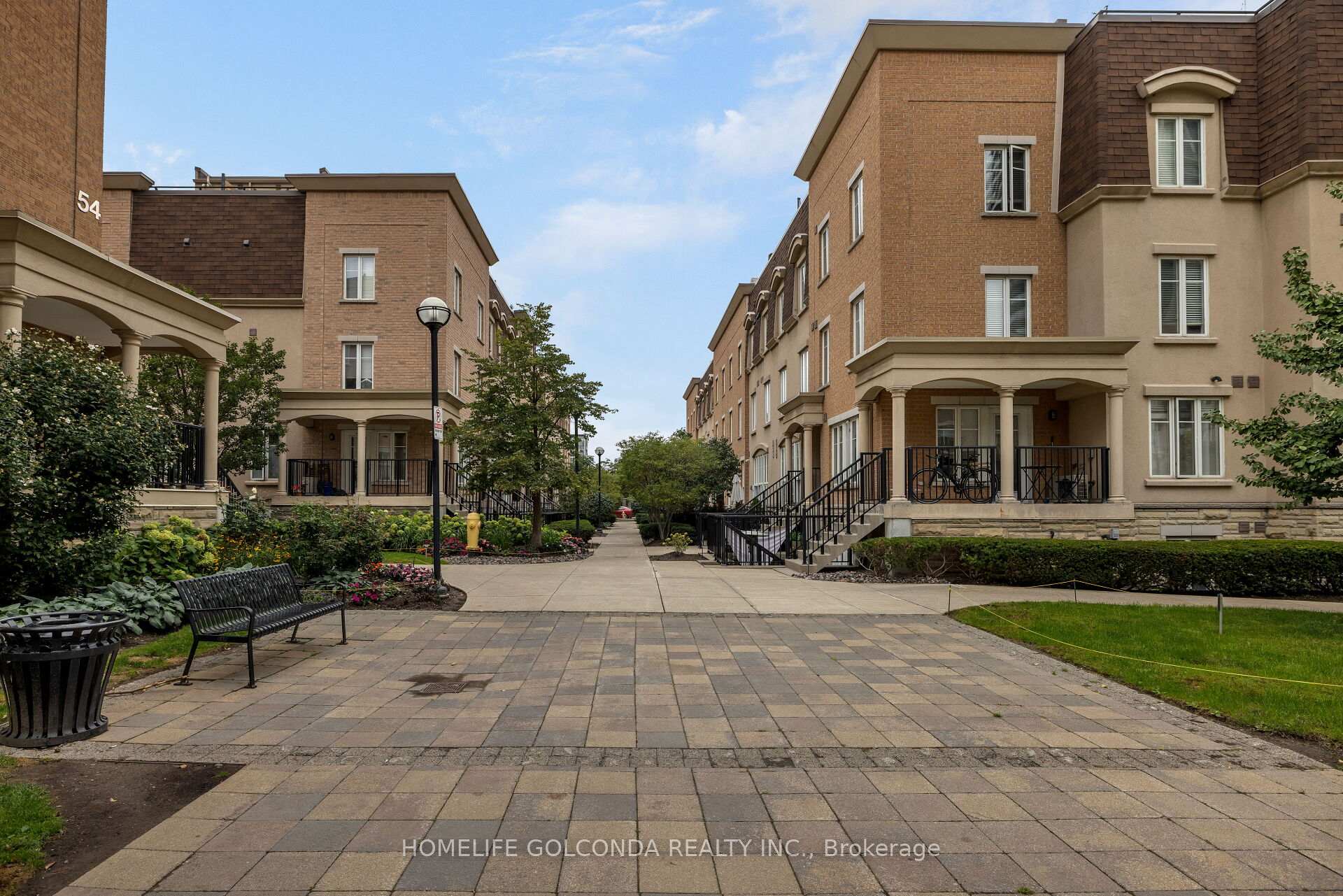 Photo 16 of Unit 301, 30 Western Battery Road, Toronto, Niagara — HOMEH
