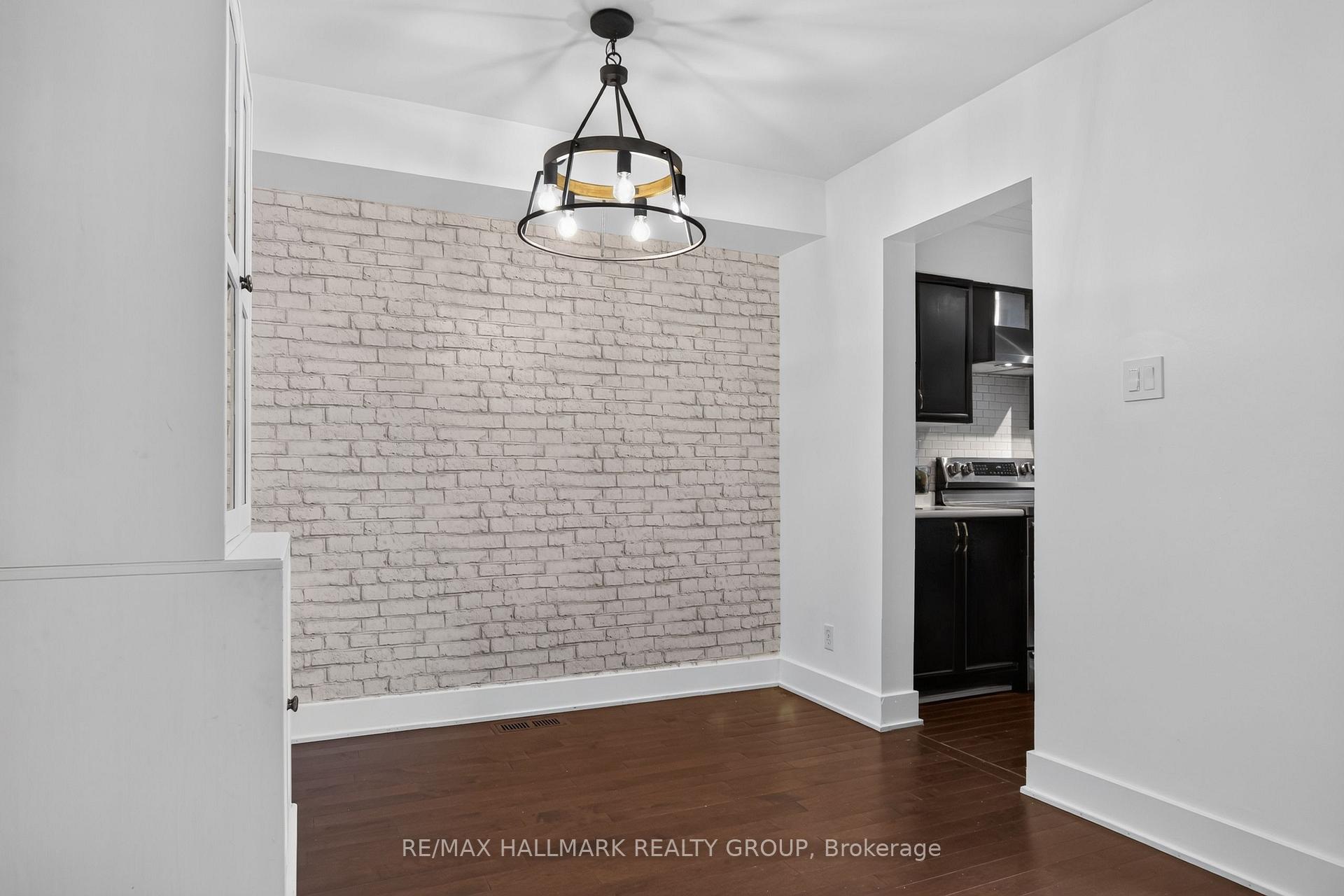 Photo 6 of 23 Whitegate Crescent, Ottawa, Barrhaven - Longfields — HOMEH