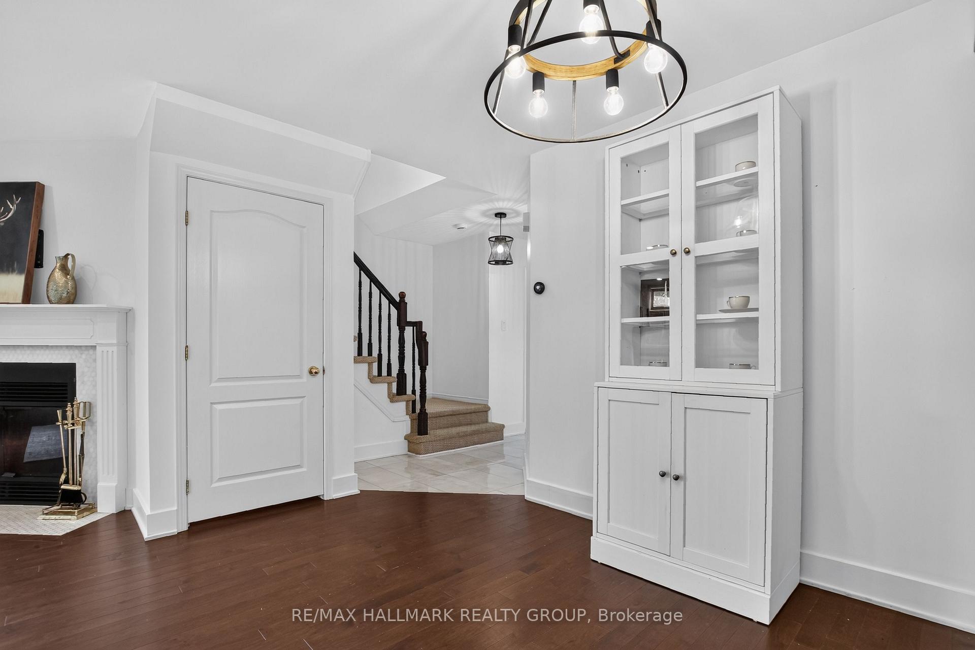 Photo 8 of 23 Whitegate Crescent, Ottawa, Barrhaven - Longfields — HOMEH