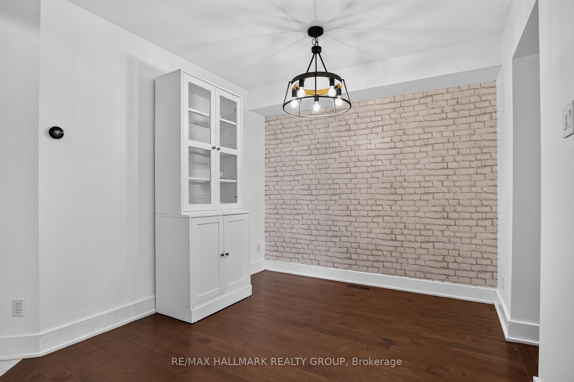 Photo 7 of 23 Whitegate Crescent, Ottawa, Barrhaven - Longfields — HOMEH