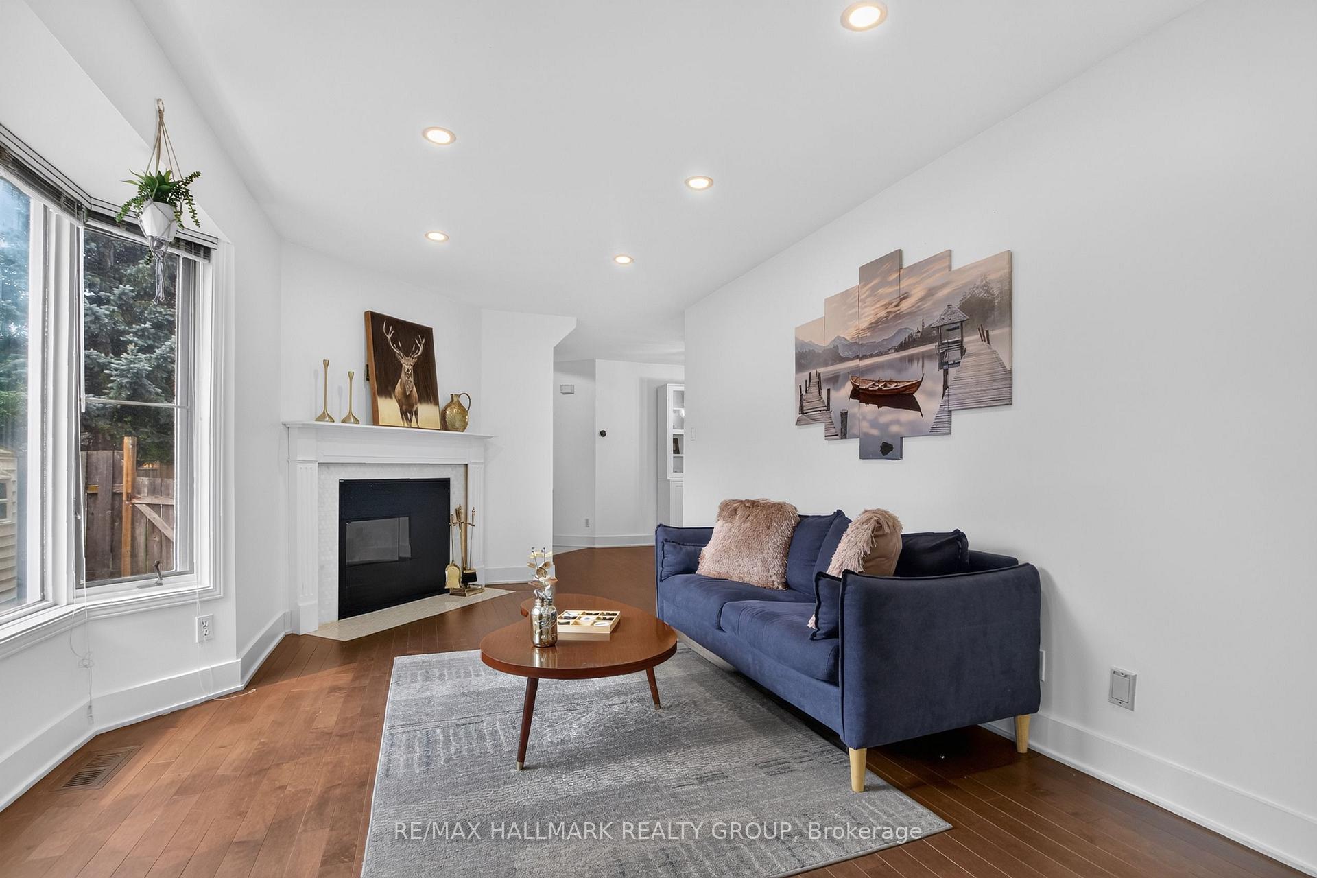 Photo 12 of 23 Whitegate Crescent, Ottawa, Barrhaven - Longfields — HOMEH