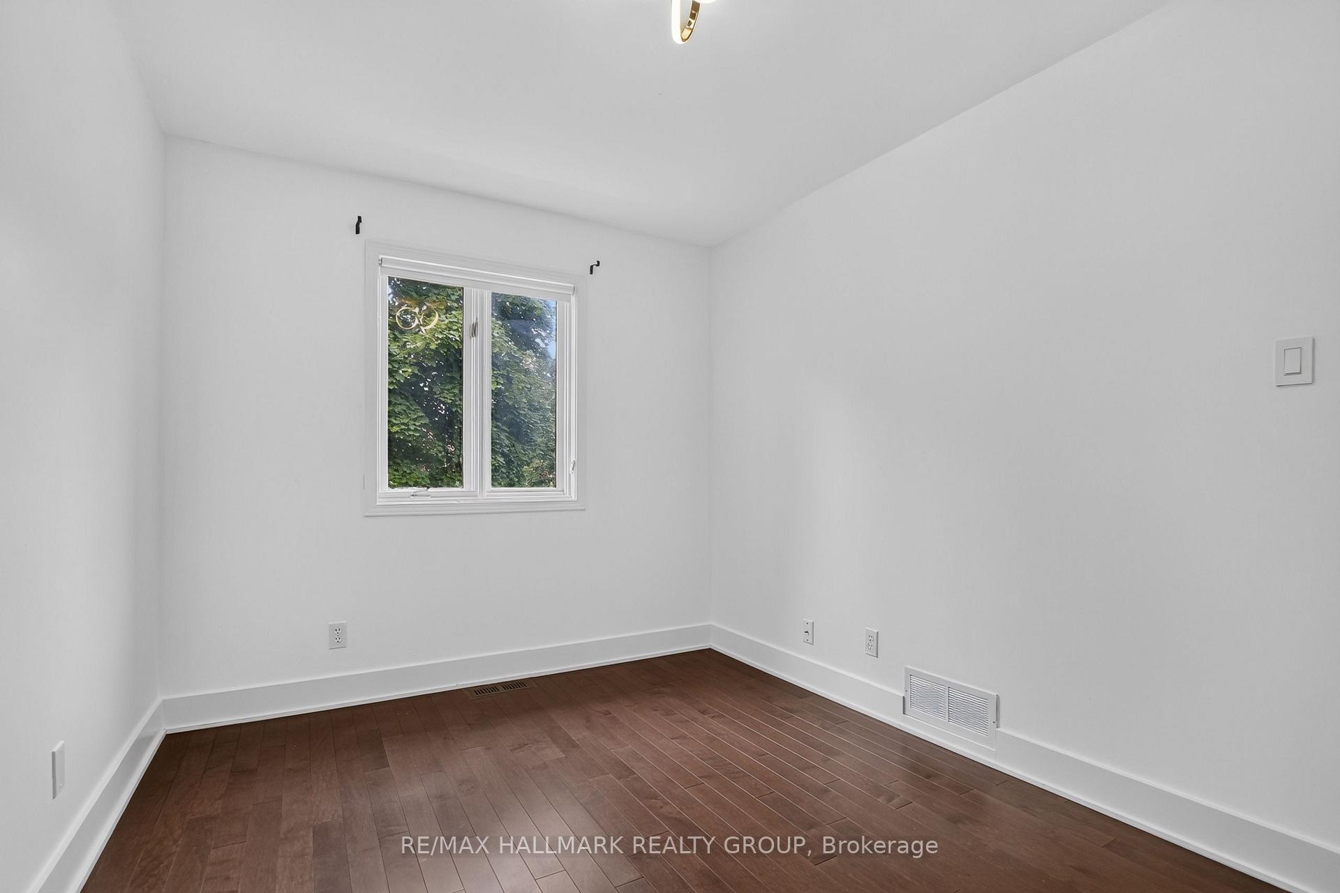 Photo 36 of 23 Whitegate Crescent, Ottawa, Barrhaven - Longfields — HOMEH