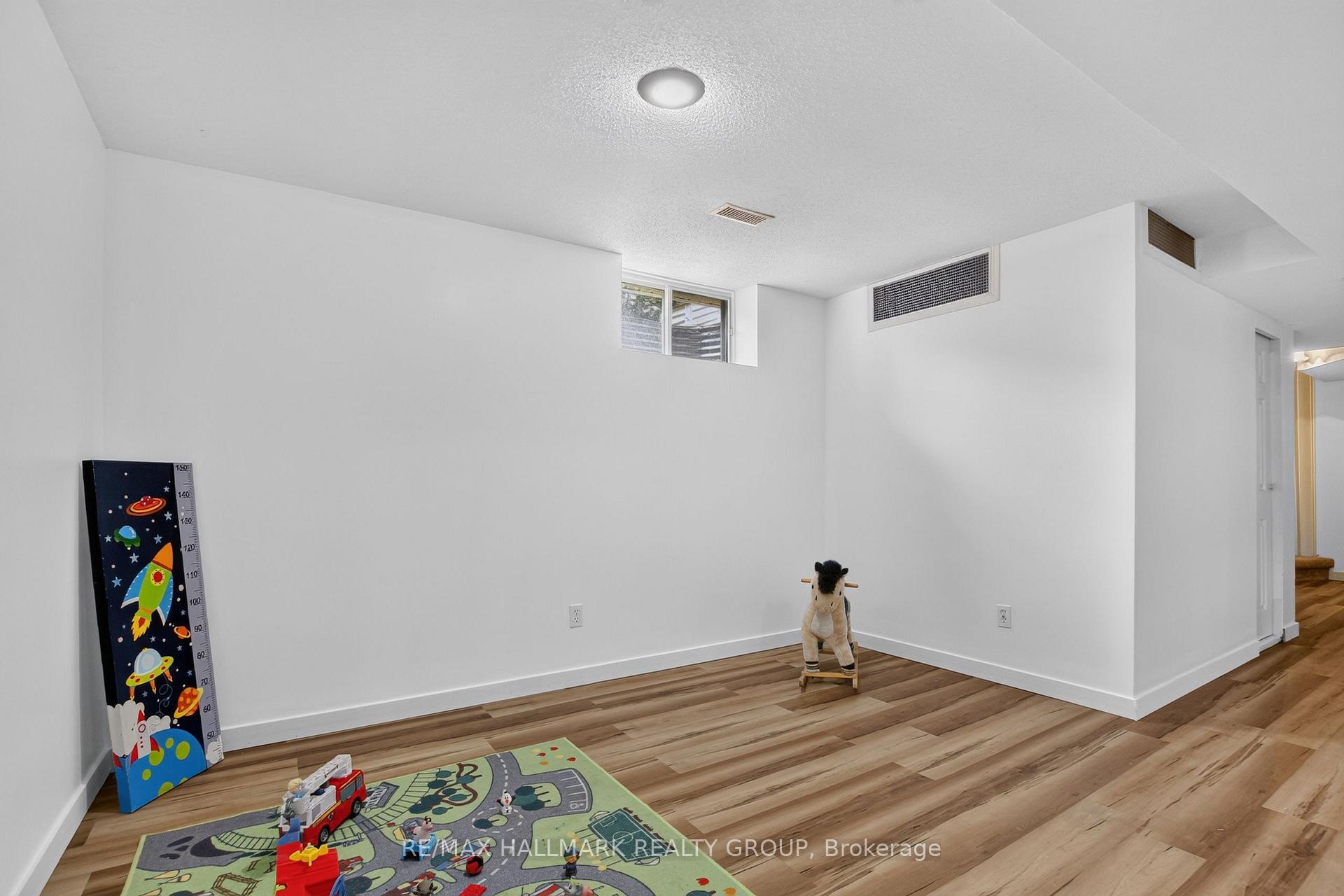 Photo 41 of 23 Whitegate Crescent, Ottawa, Barrhaven - Longfields — HOMEH