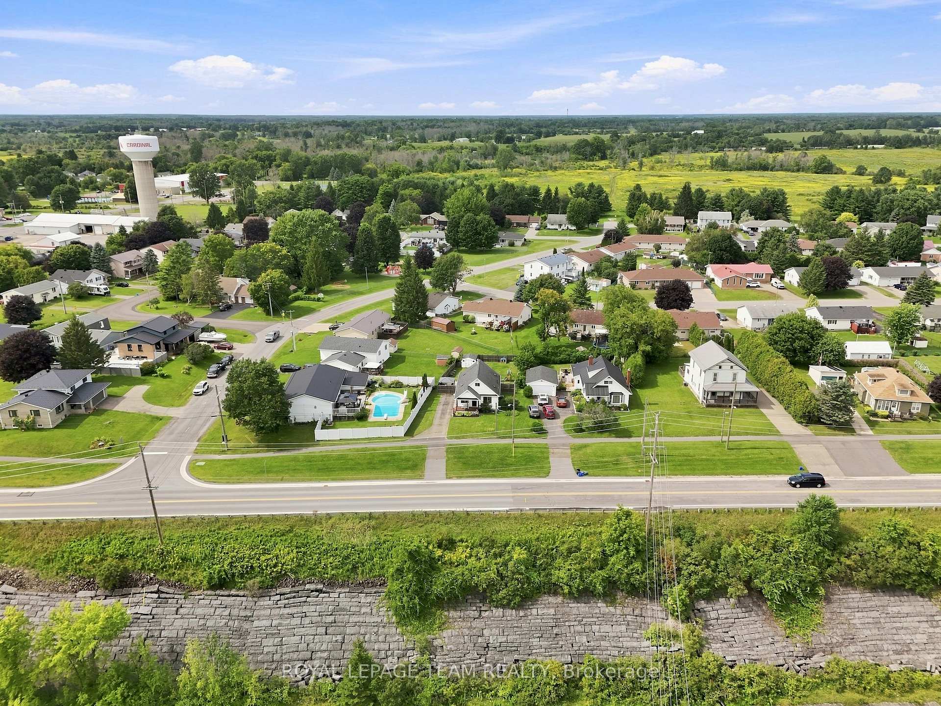 Photo 4 of 604 County Road 2, Edwardsburgh/Cardinal, Town of Cardinal — HOMEH