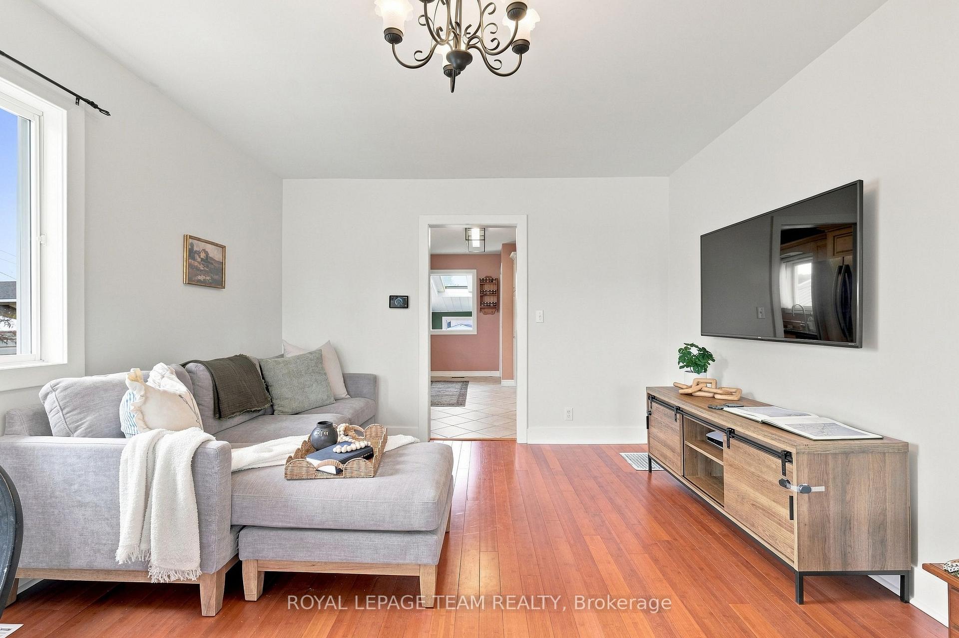 Photo 11 of 604 County Road 2, Edwardsburgh/Cardinal, Town of Cardinal — HOMEH