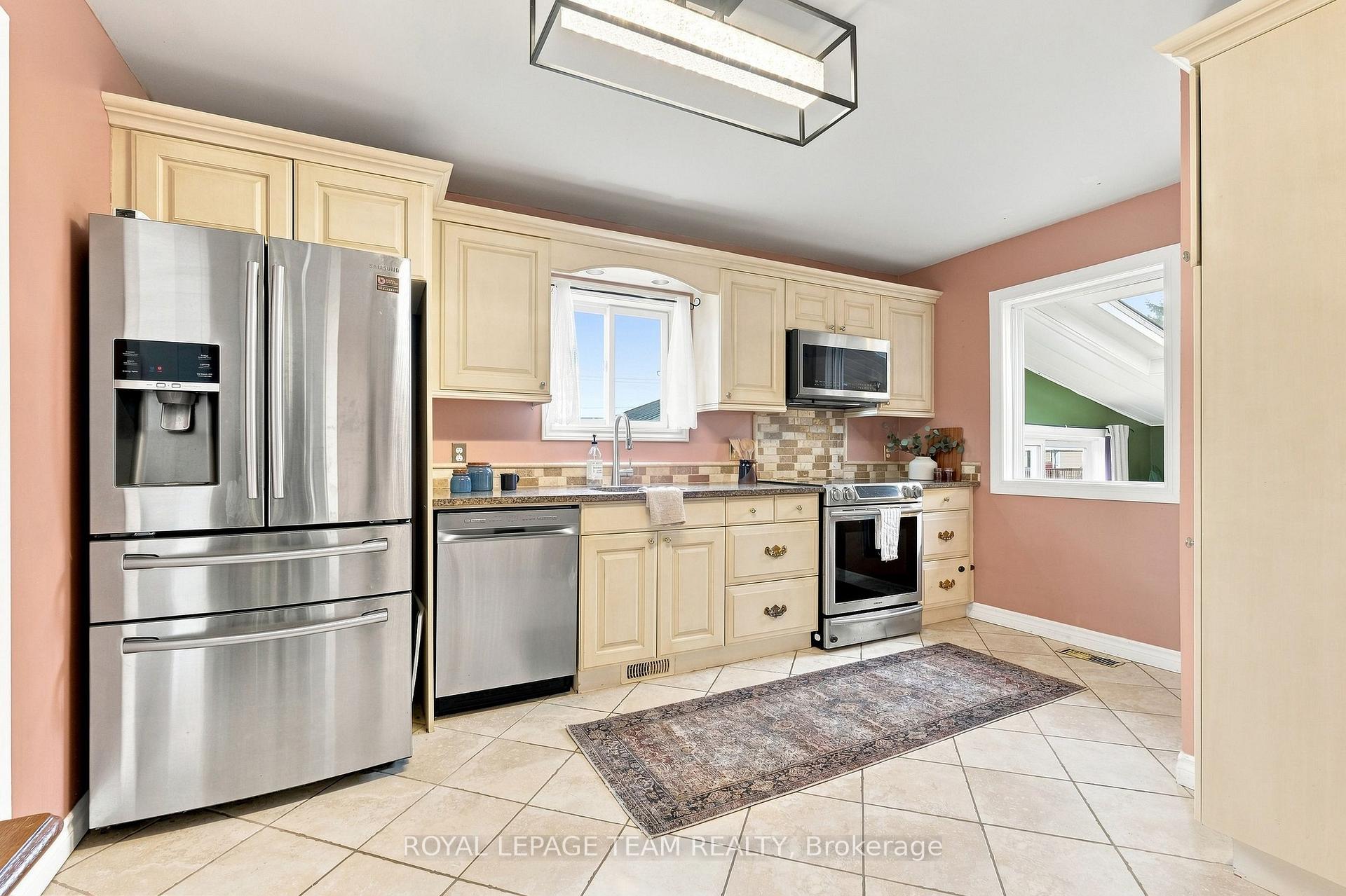 Photo 14 of 604 County Road 2, Edwardsburgh/Cardinal, Town of Cardinal — HOMEH