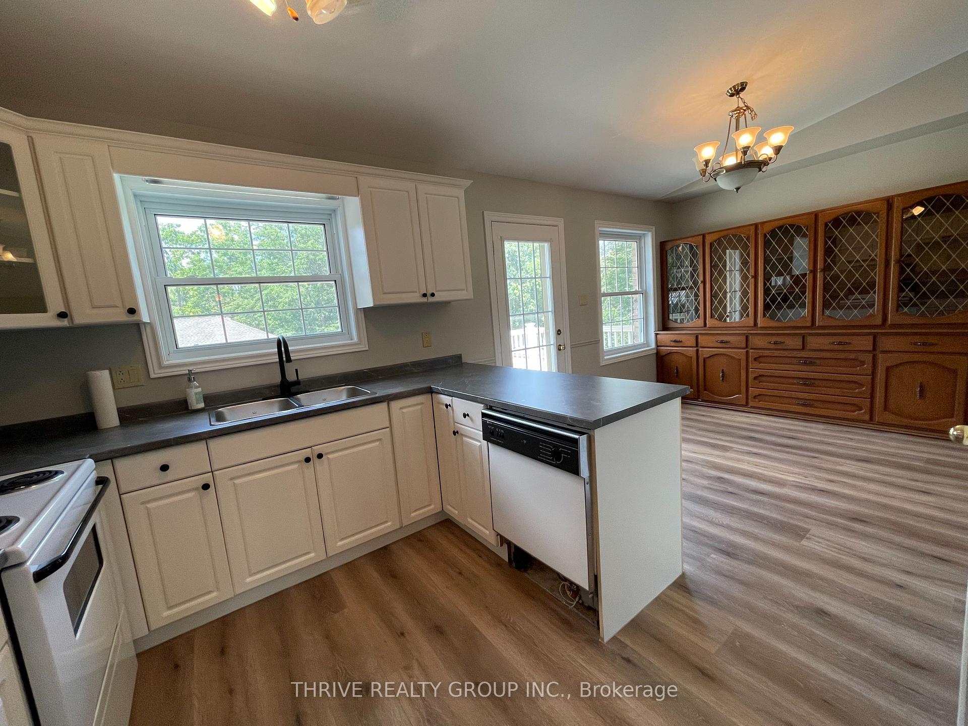 Photo 6 of Unit D, 199 Talbot Street, Aylmer — HOMEH