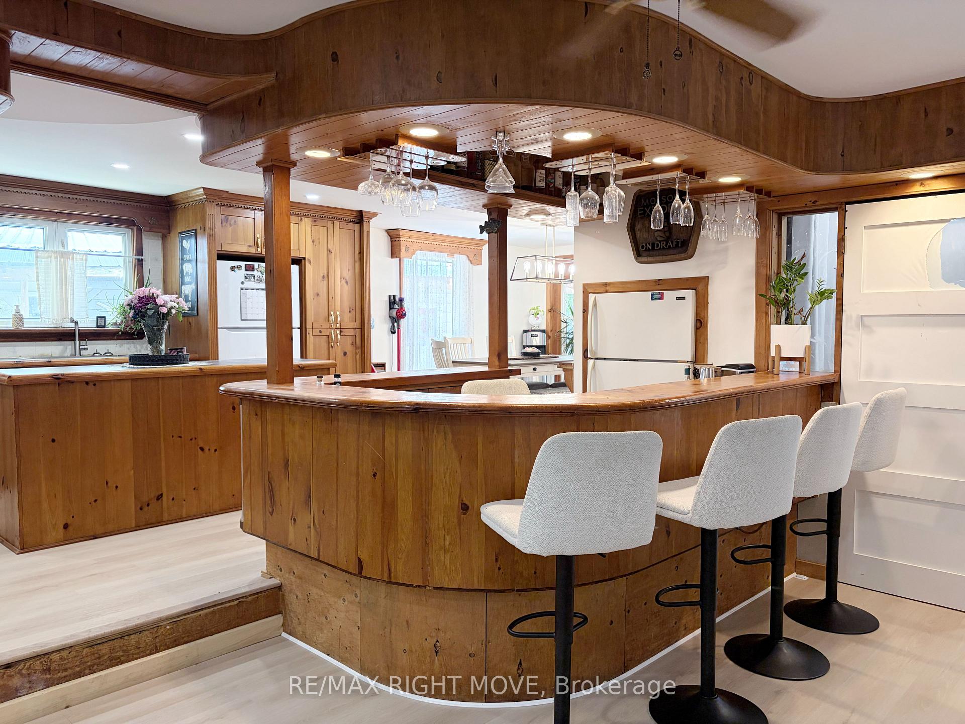 Photo 7 of 1062 4 Seasons Road, Gravenhurst, Morrison — HOMEH