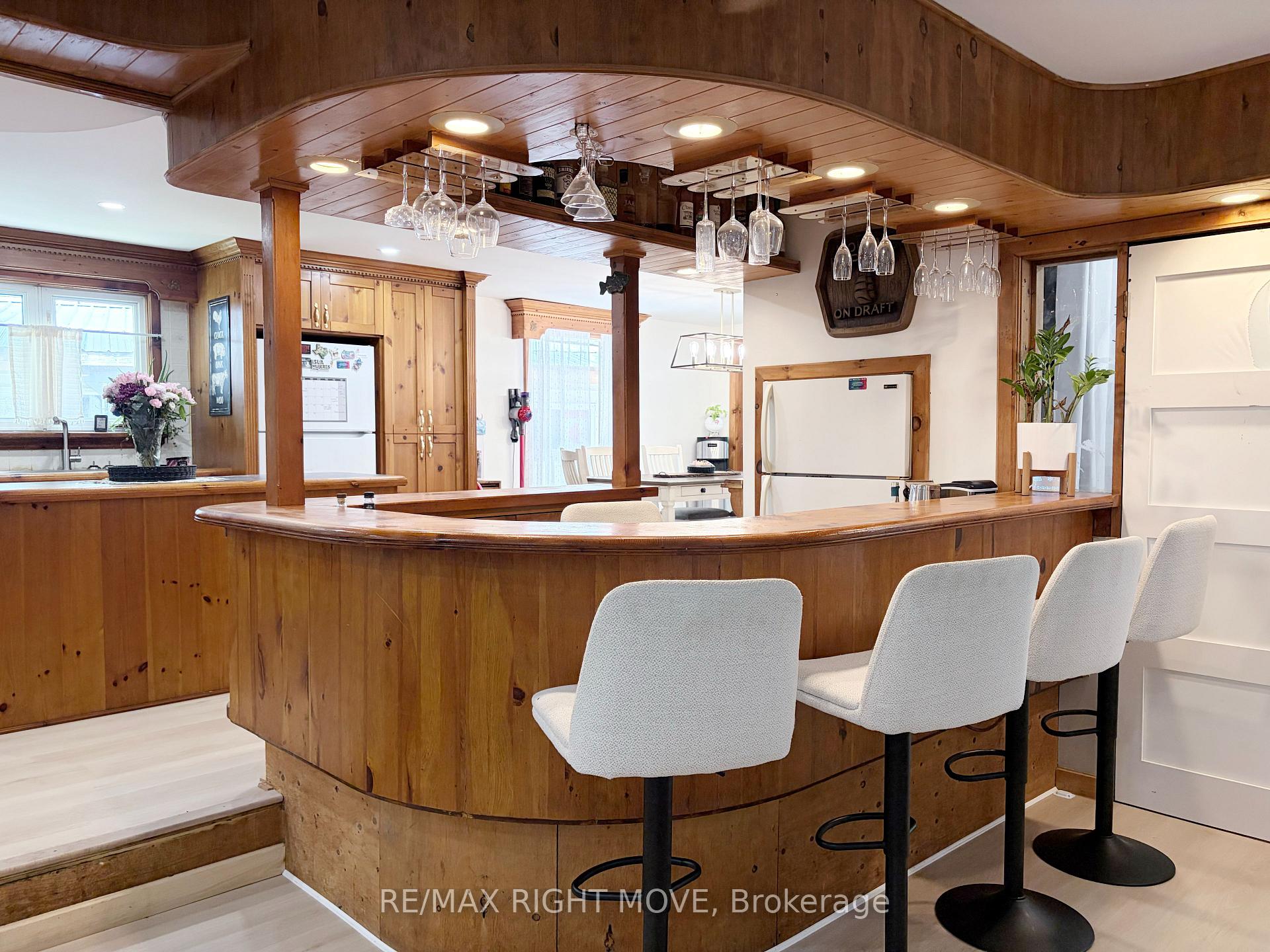 Photo 8 of 1062 4 Seasons Road, Gravenhurst, Morrison — HOMEH