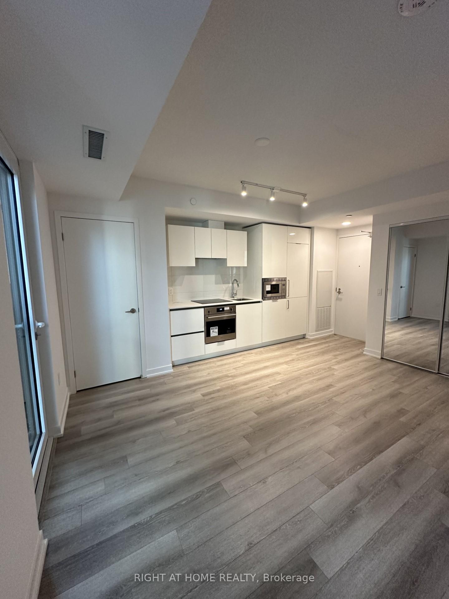 Photo 3 of Unit 417, 121 St Patrick Street, Toronto, University — HOMEH