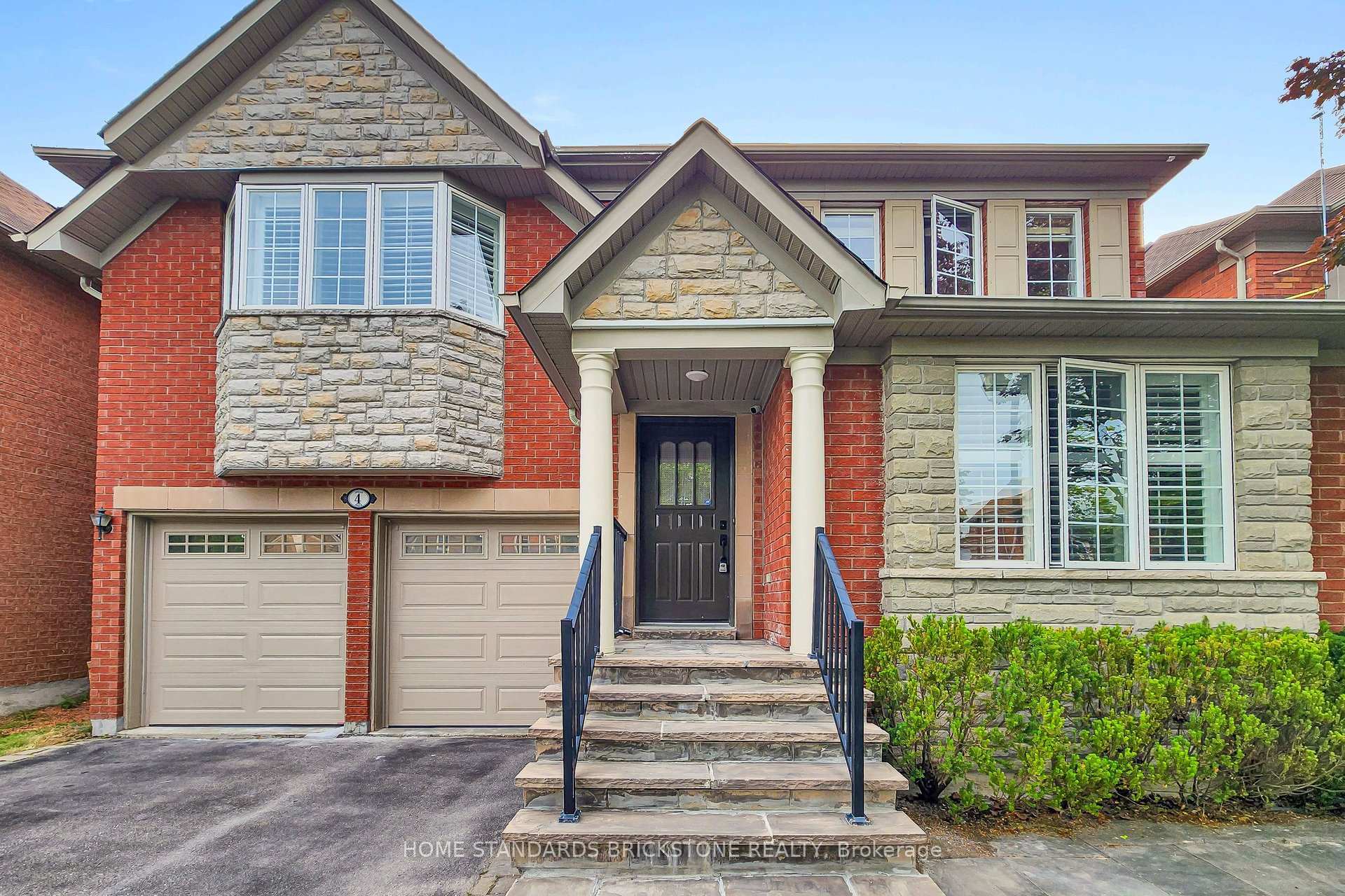 Photo 2 of 4 Apollo Drive, Richmond Hill, Jefferson — HOMEH