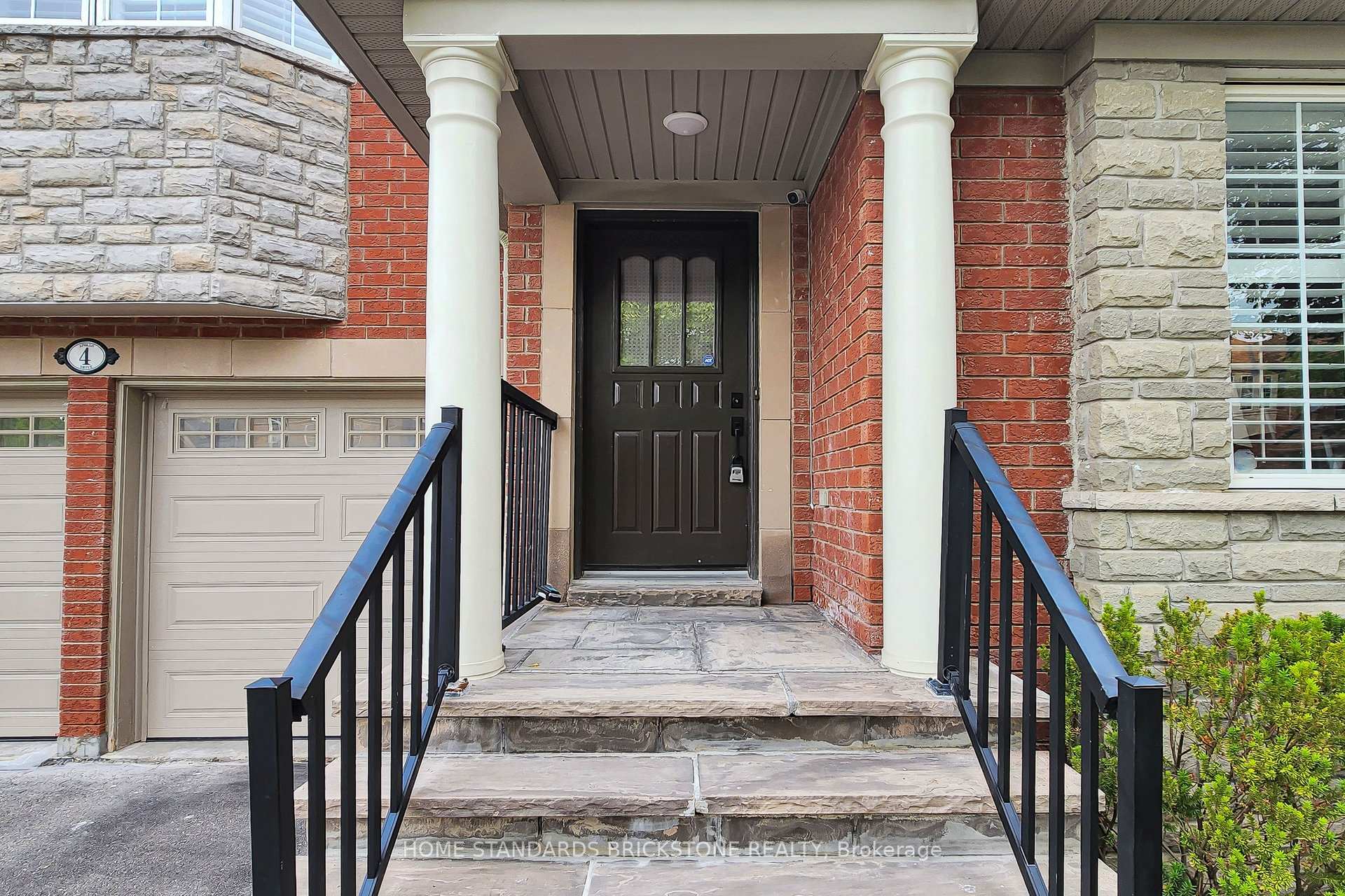 Photo 3 of 4 Apollo Drive, Richmond Hill, Jefferson — HOMEH