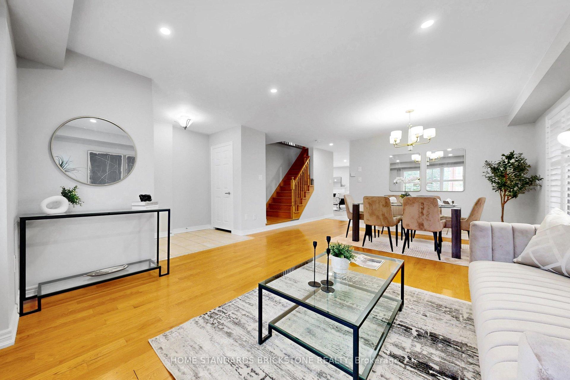 Photo 6 of 4 Apollo Drive, Richmond Hill, Jefferson — HOMEH