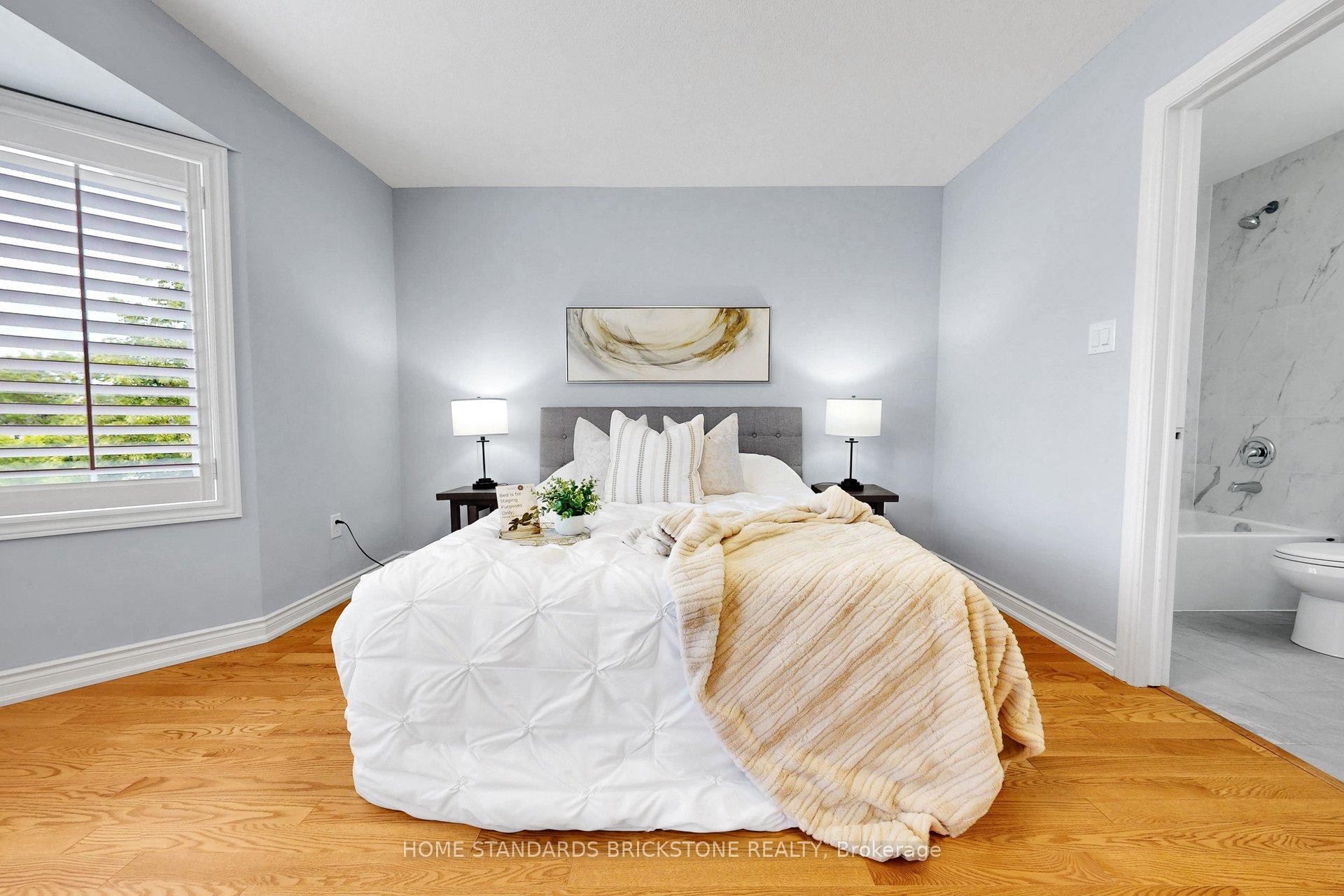 Photo 34 of 4 Apollo Drive, Richmond Hill, Jefferson — HOMEH
