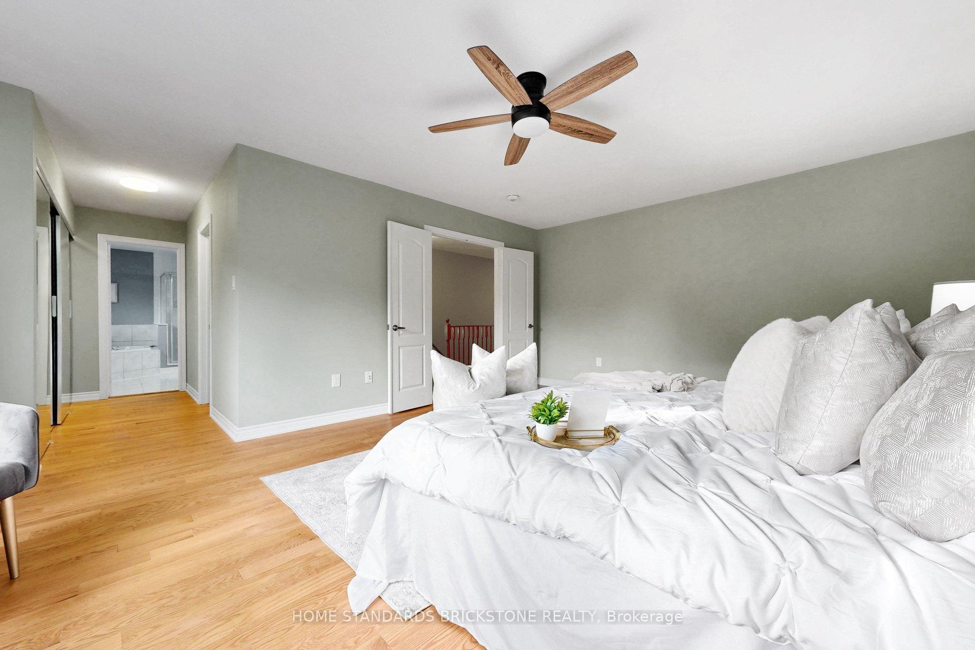 Photo 40 of 4 Apollo Drive, Richmond Hill, Jefferson — HOMEH